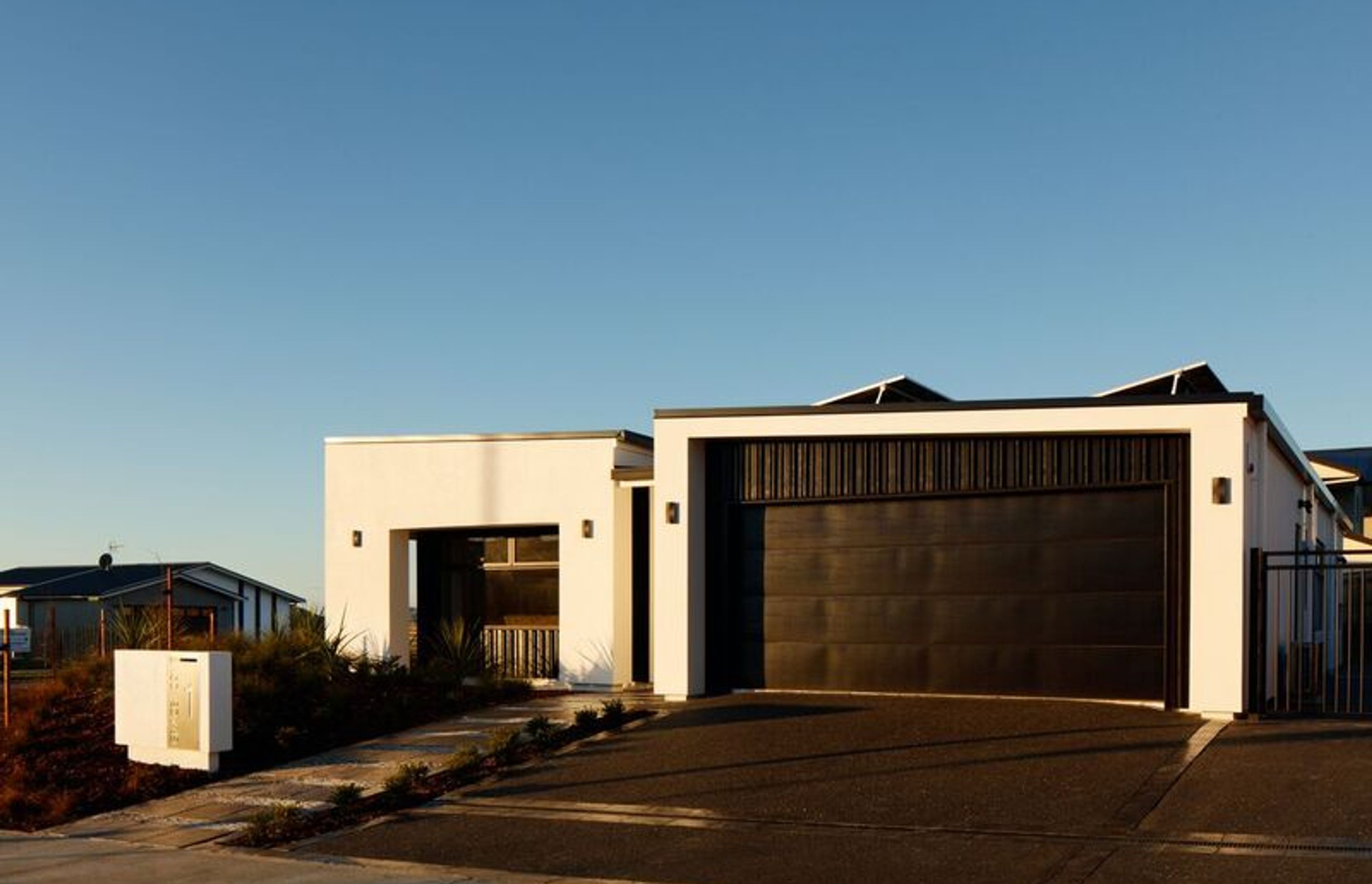 Shannon's Residence, Aotea, Wellington