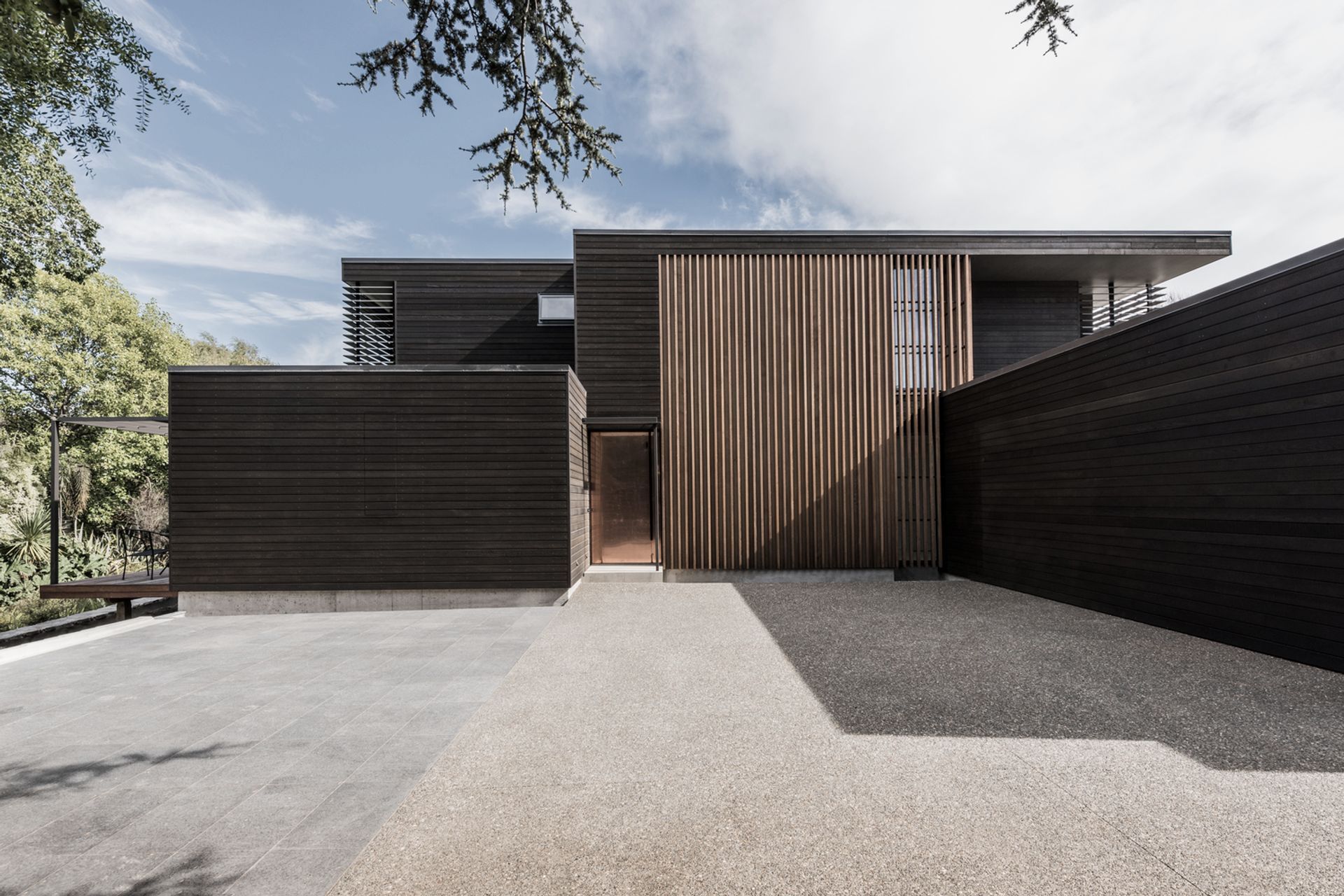 McDOUGALL AVENUE HOUSE