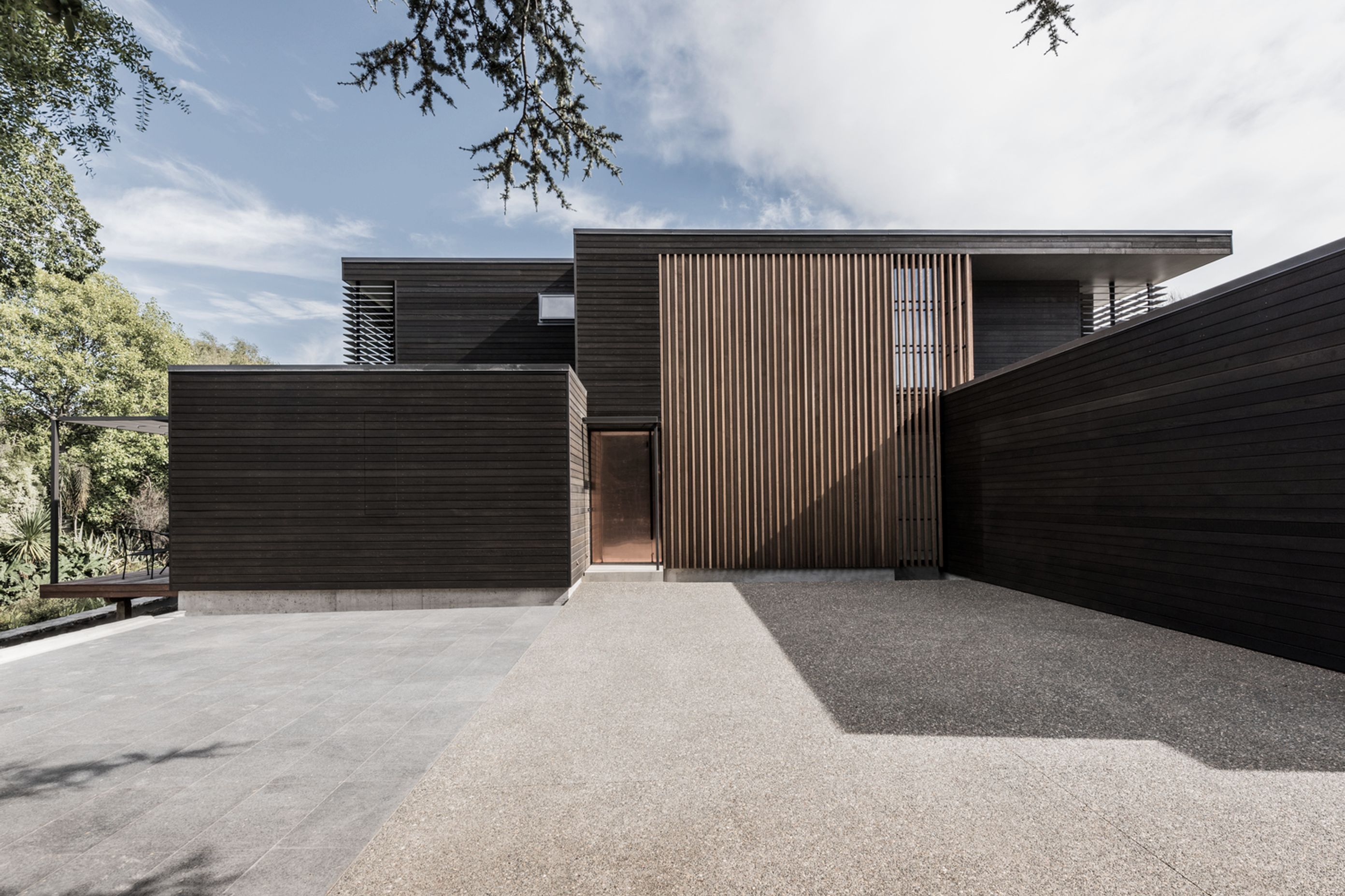 McDOUGALL AVENUE HOUSE