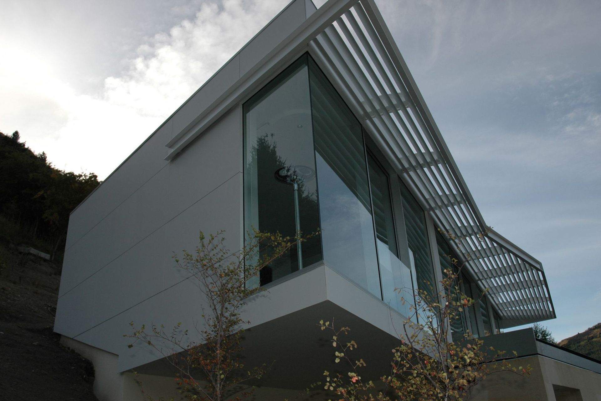 Shotover River House
