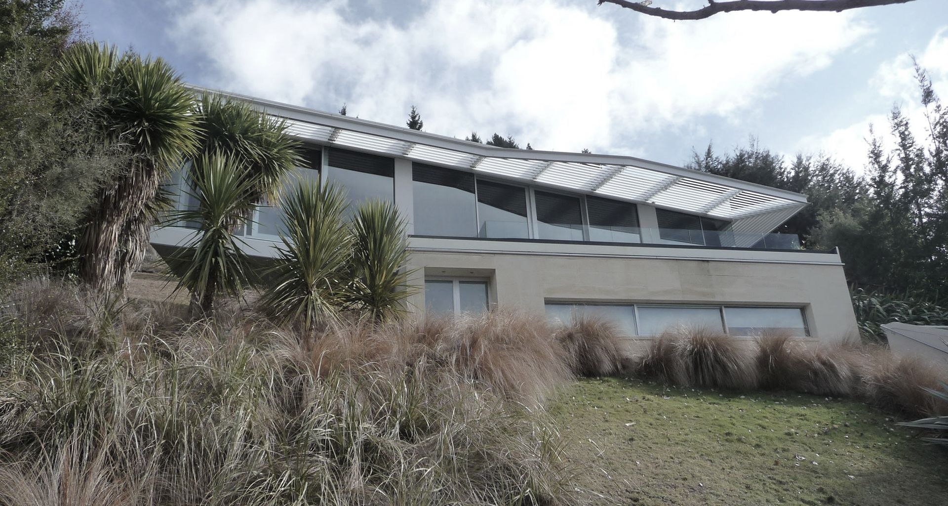 Shotover River House banner