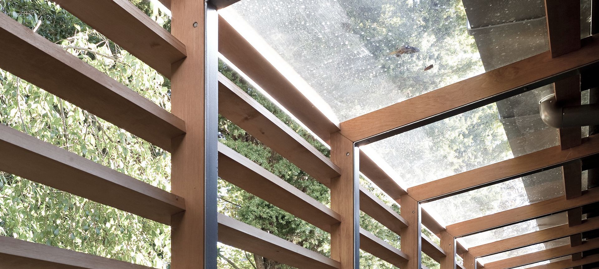 Glade House, Remuera banner