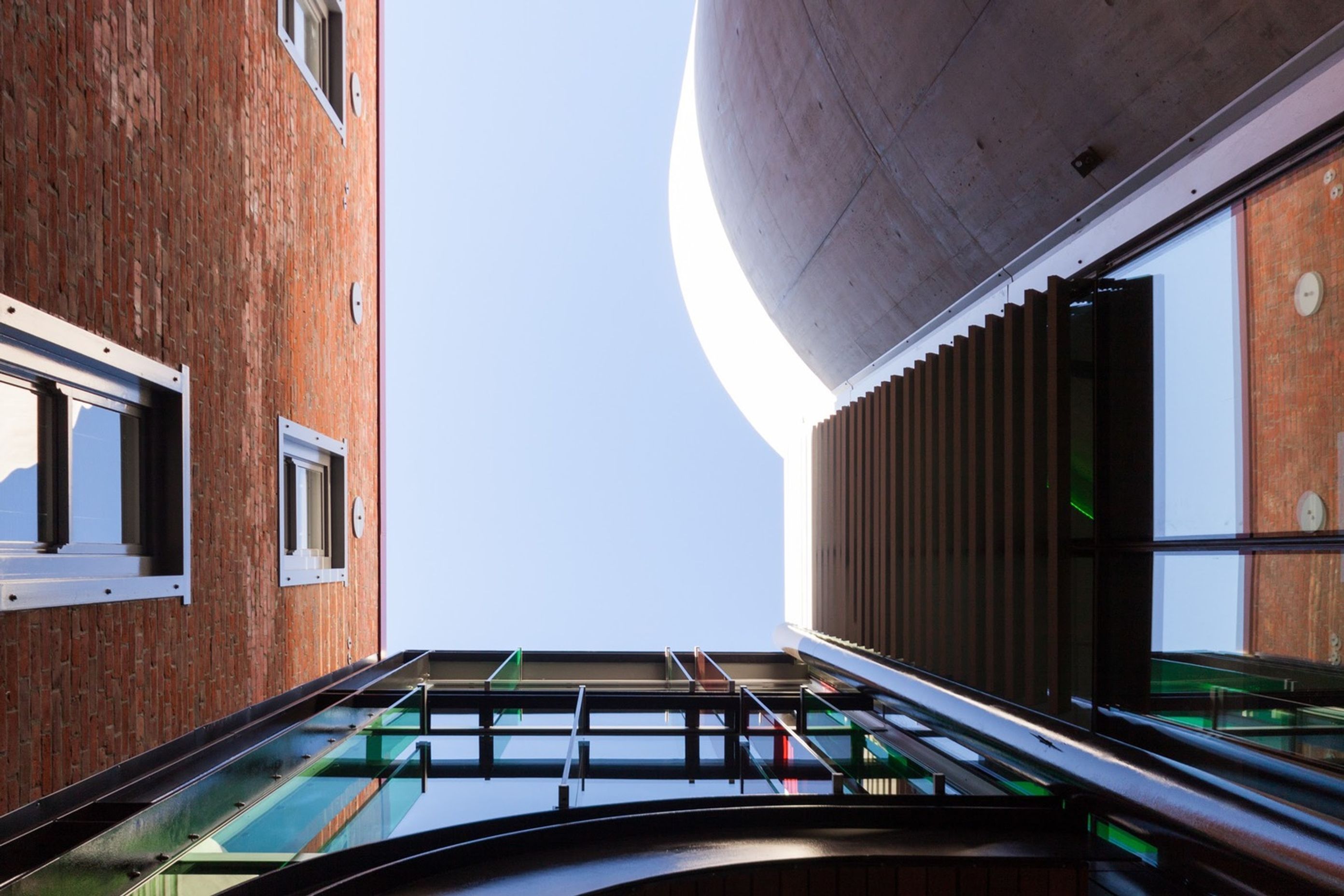 STRANGES & GLENDENNING HILL BUILDING