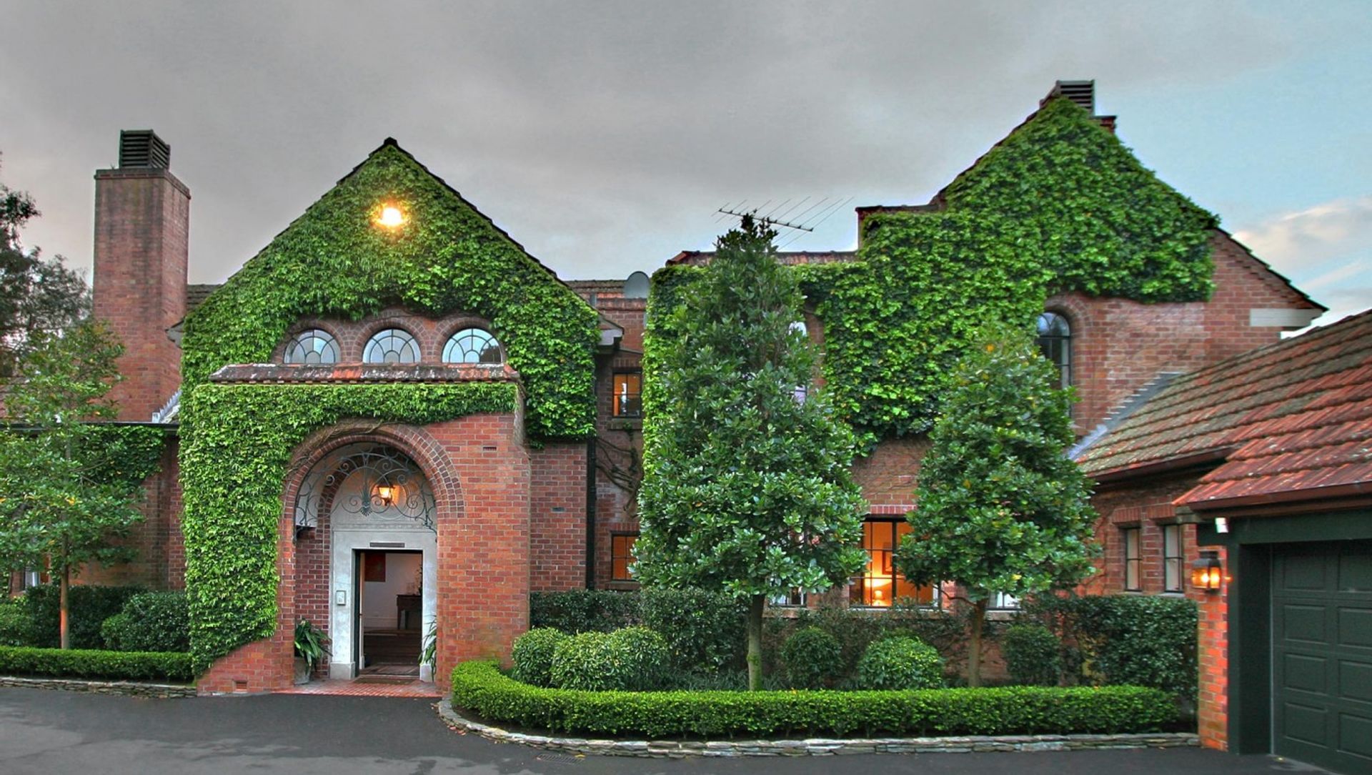 Godden Crescent House banner