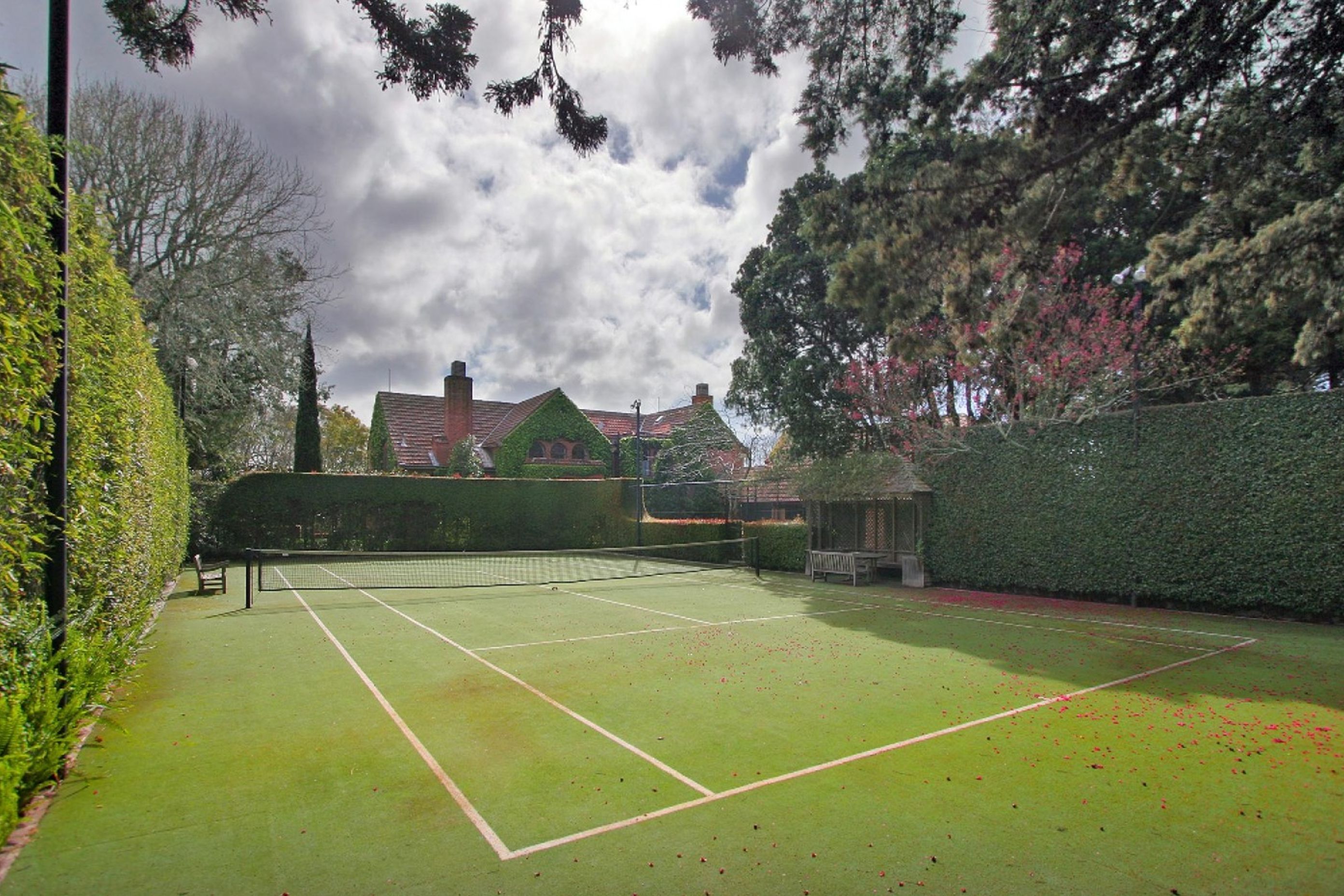 Godden Crescent House