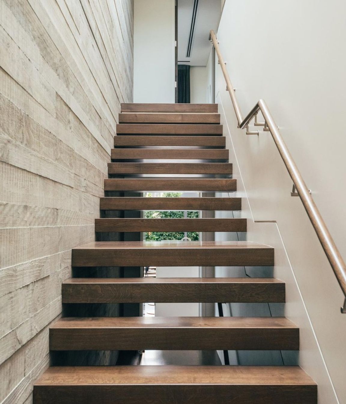 Horizontal House