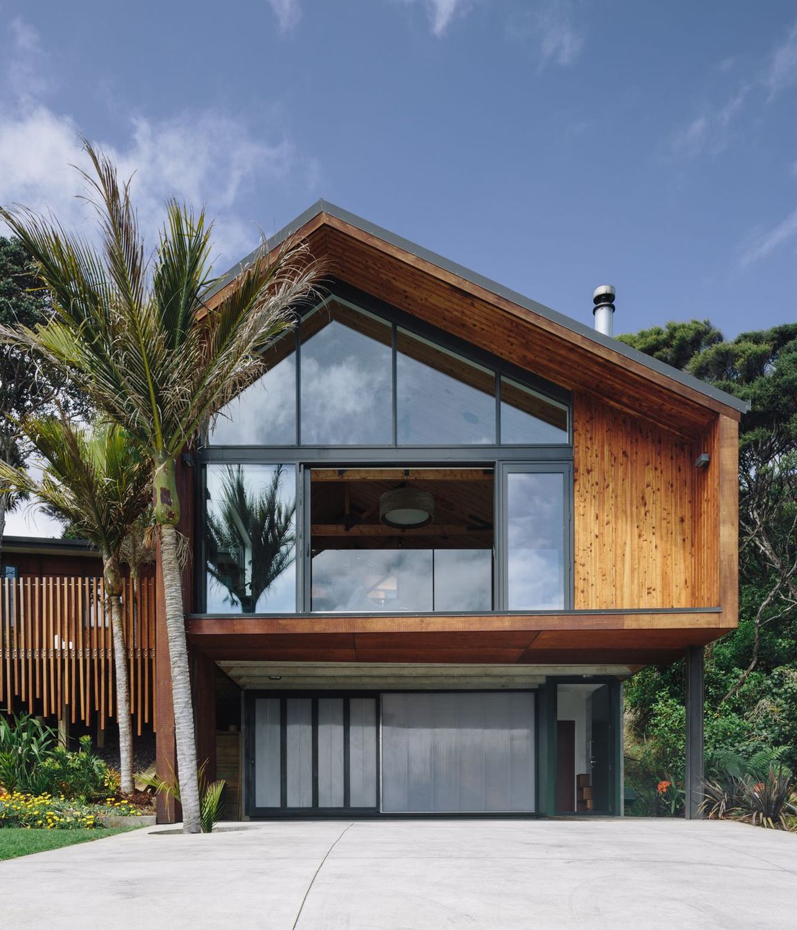 Motutara House