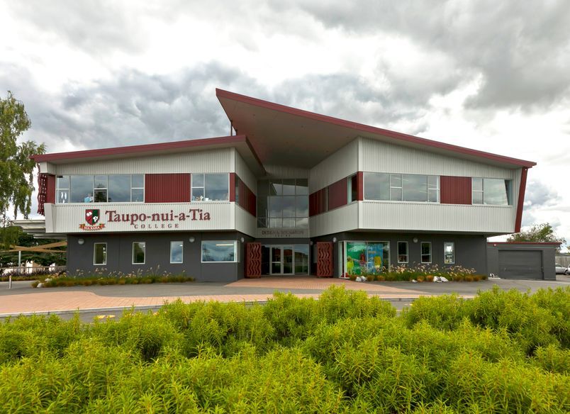 Taupo-nui-a-Tia College