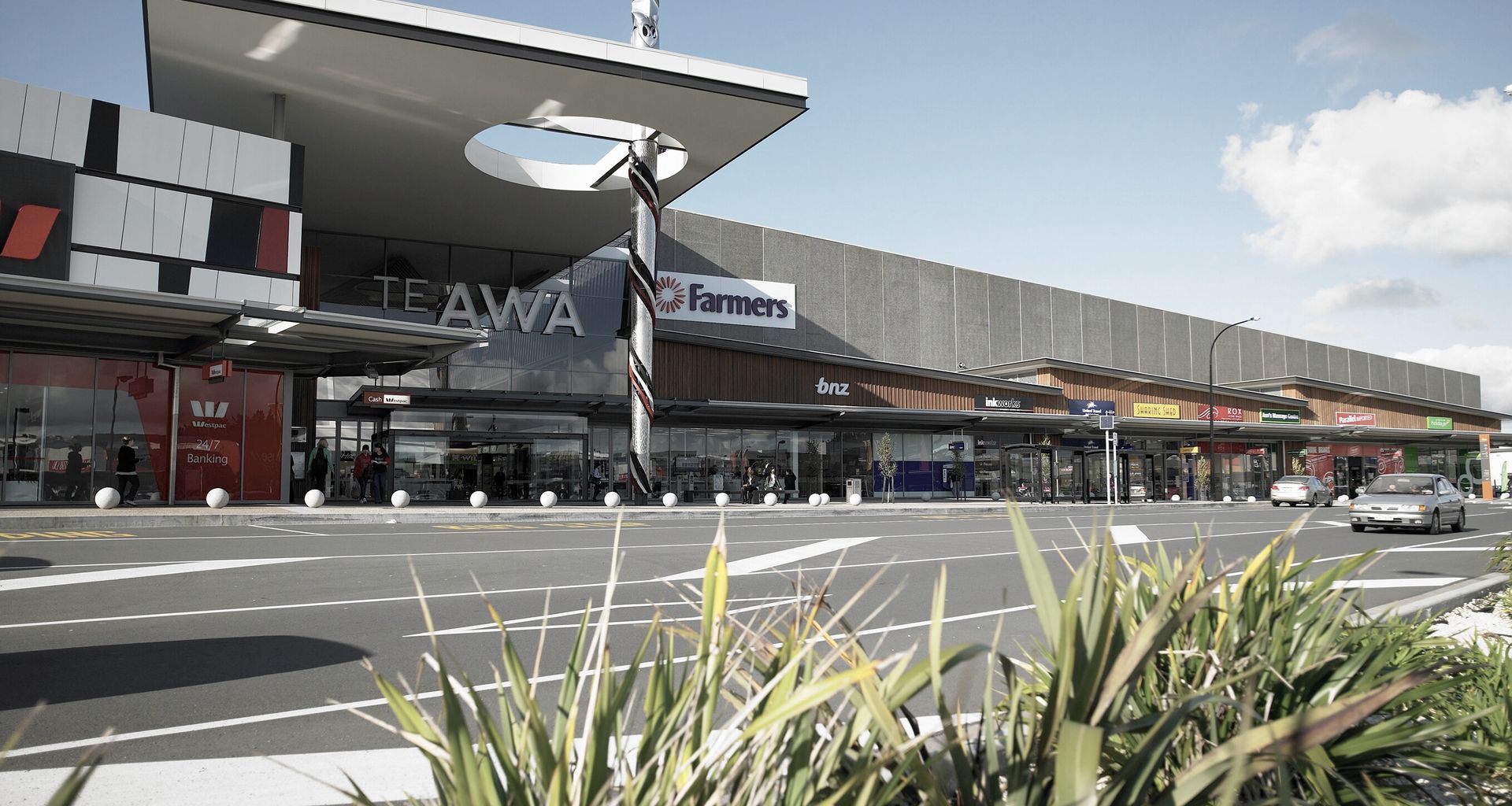 Te Awa Shopping Centre banner