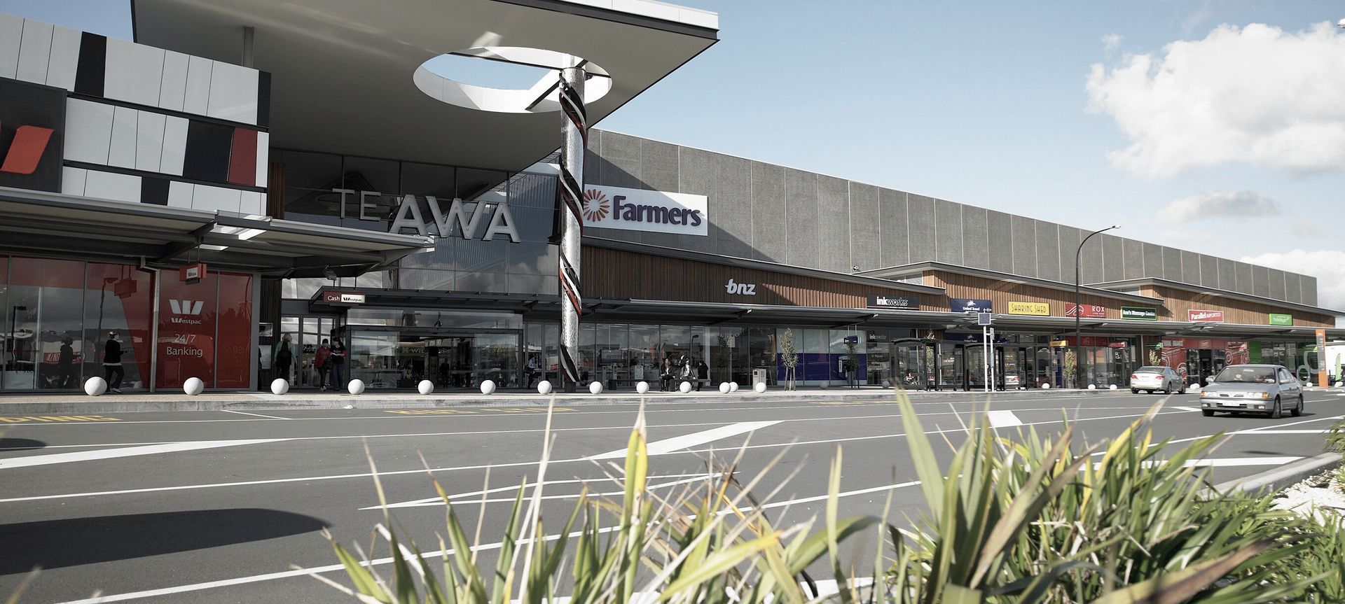 Te Awa Shopping Centre banner