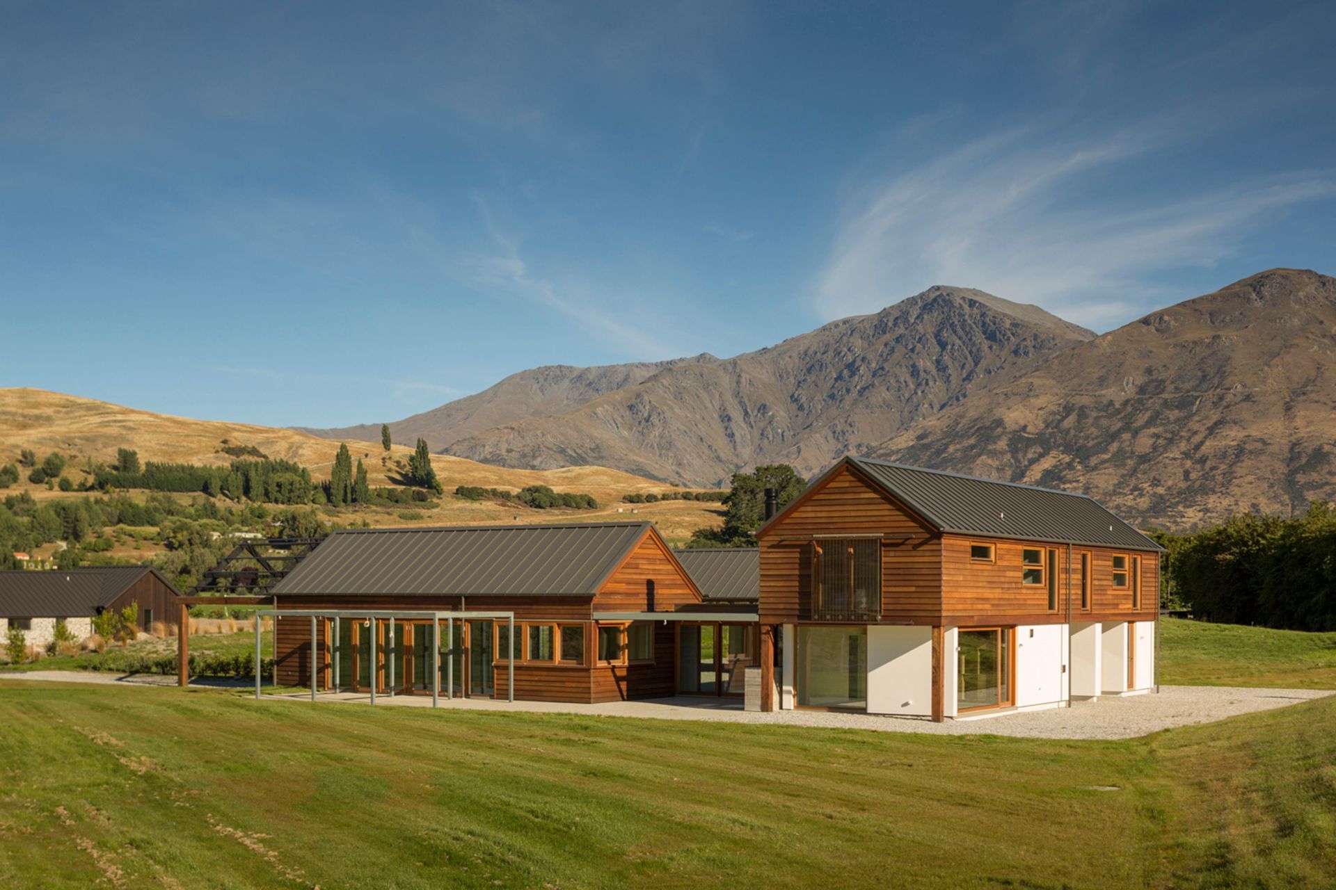 Hawthorn "Contemporary Farm" House