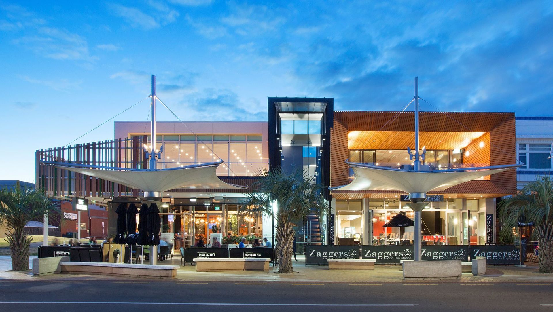 The Strand, Tauranga banner
