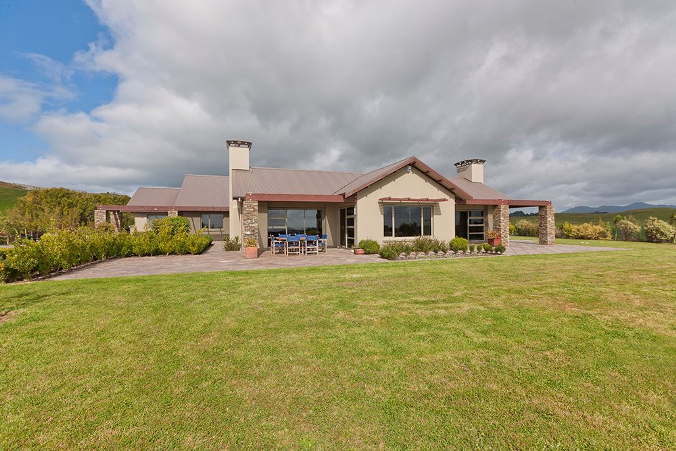 MacDonald Residence