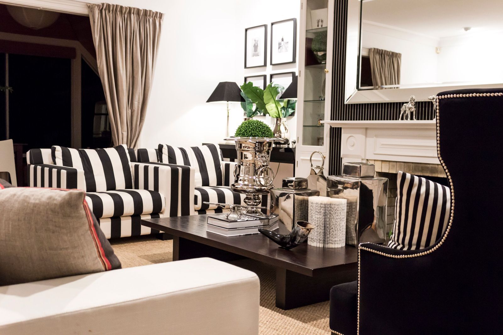 Trenzseater Interior Design