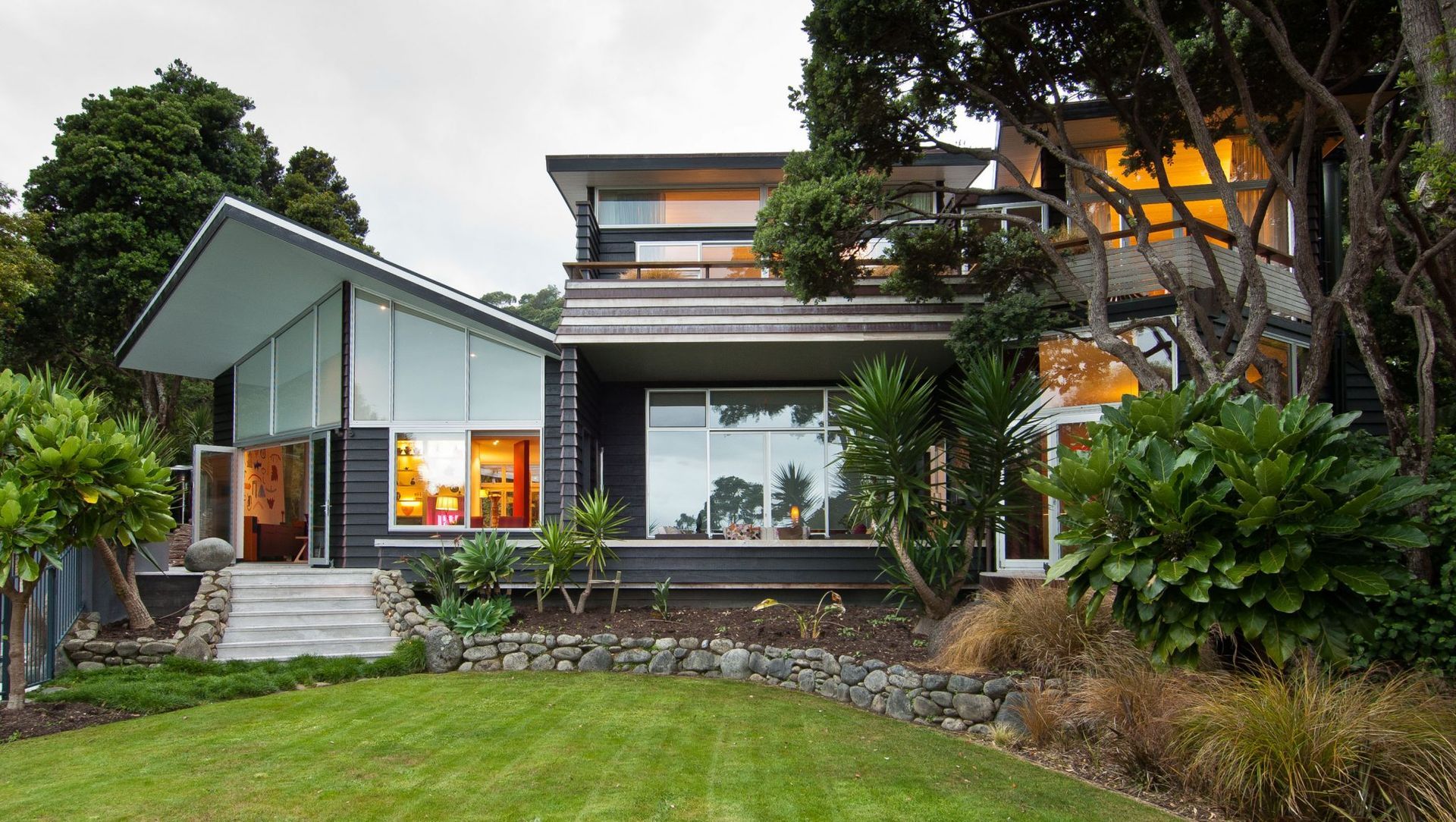 Wharangi Home banner