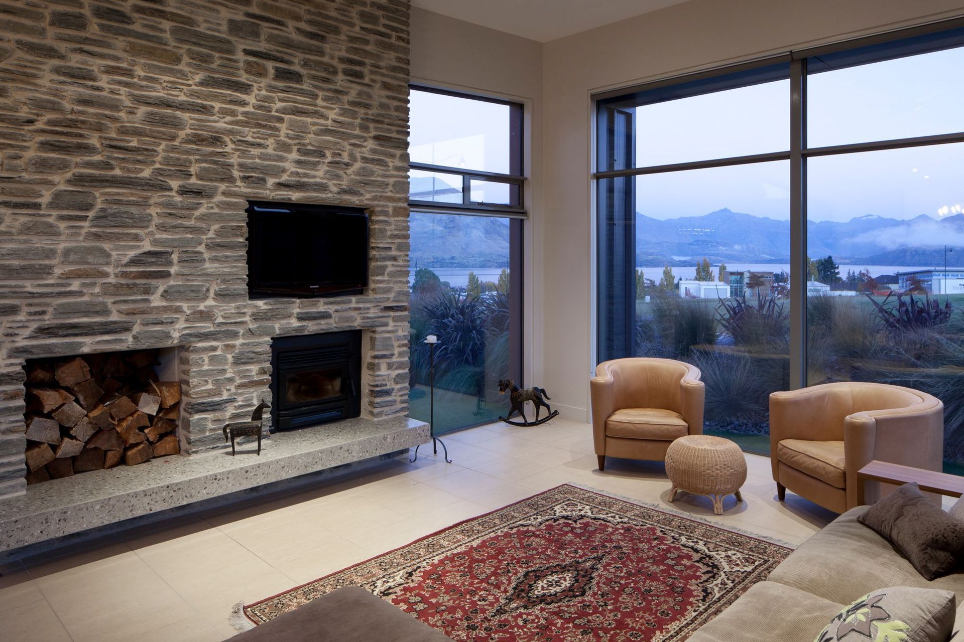 Peninsula Bay Residence