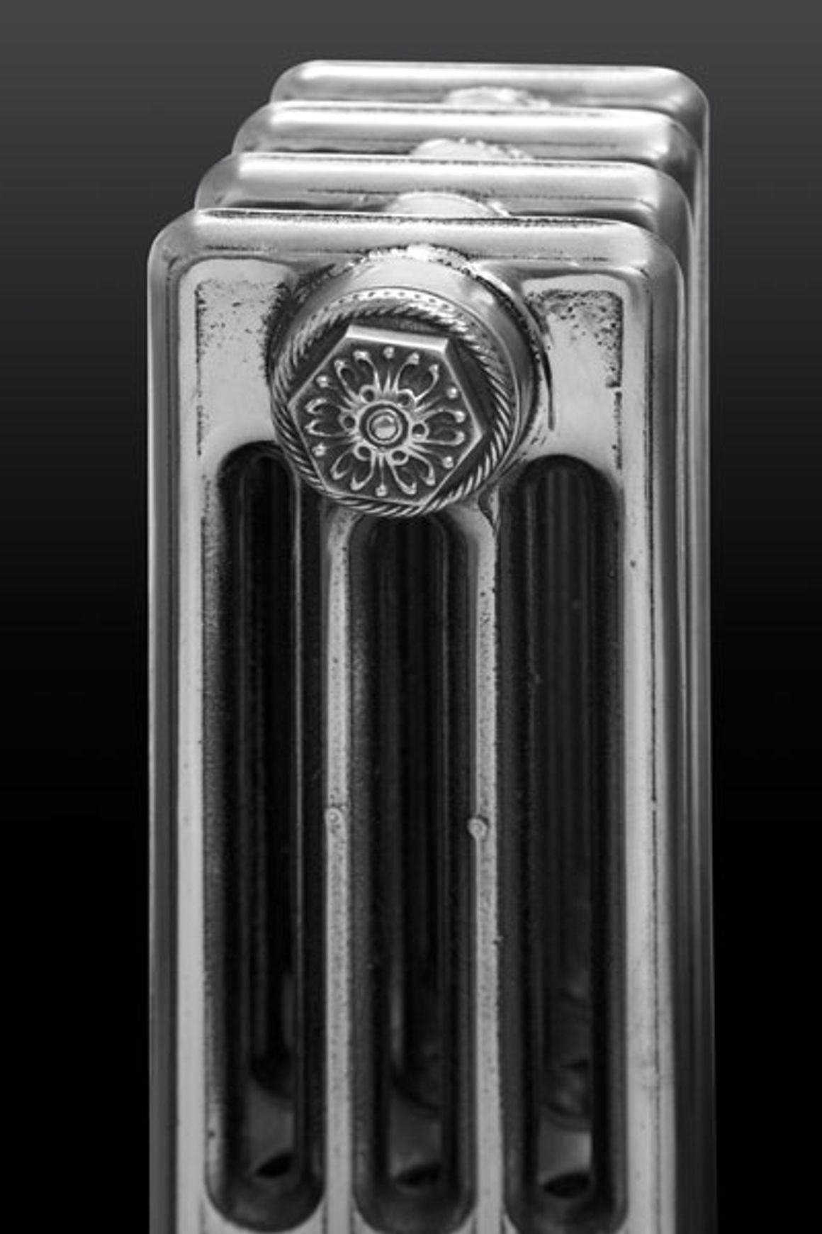 Victoriana Cast Iron Radiator 4 Column Range by Paladin