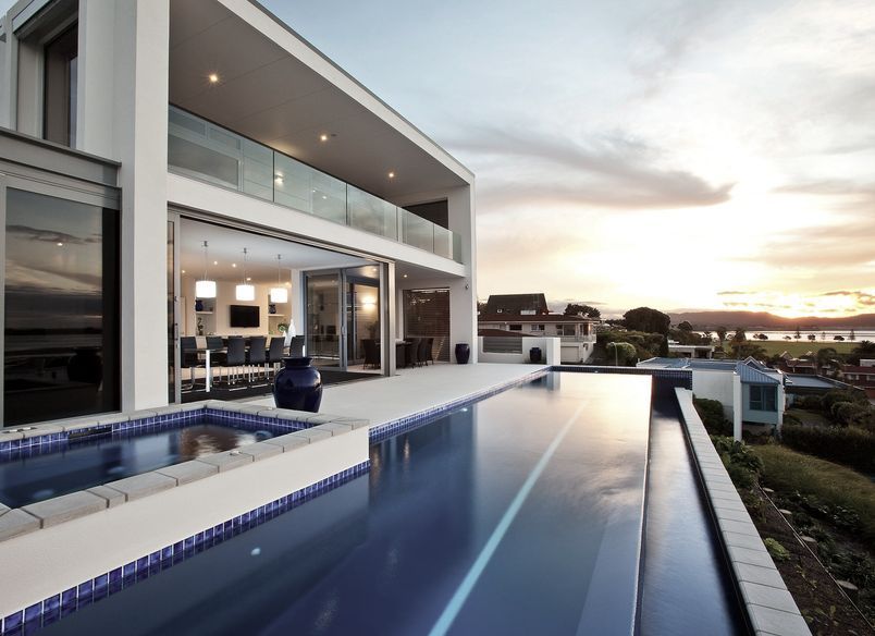 Woods Avenue Residence