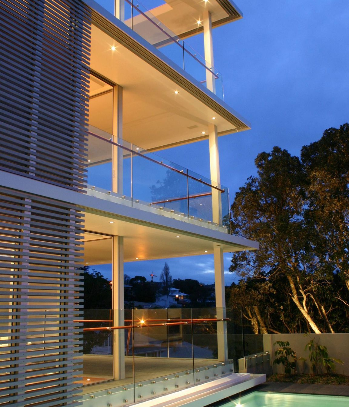 Alberon Apartments