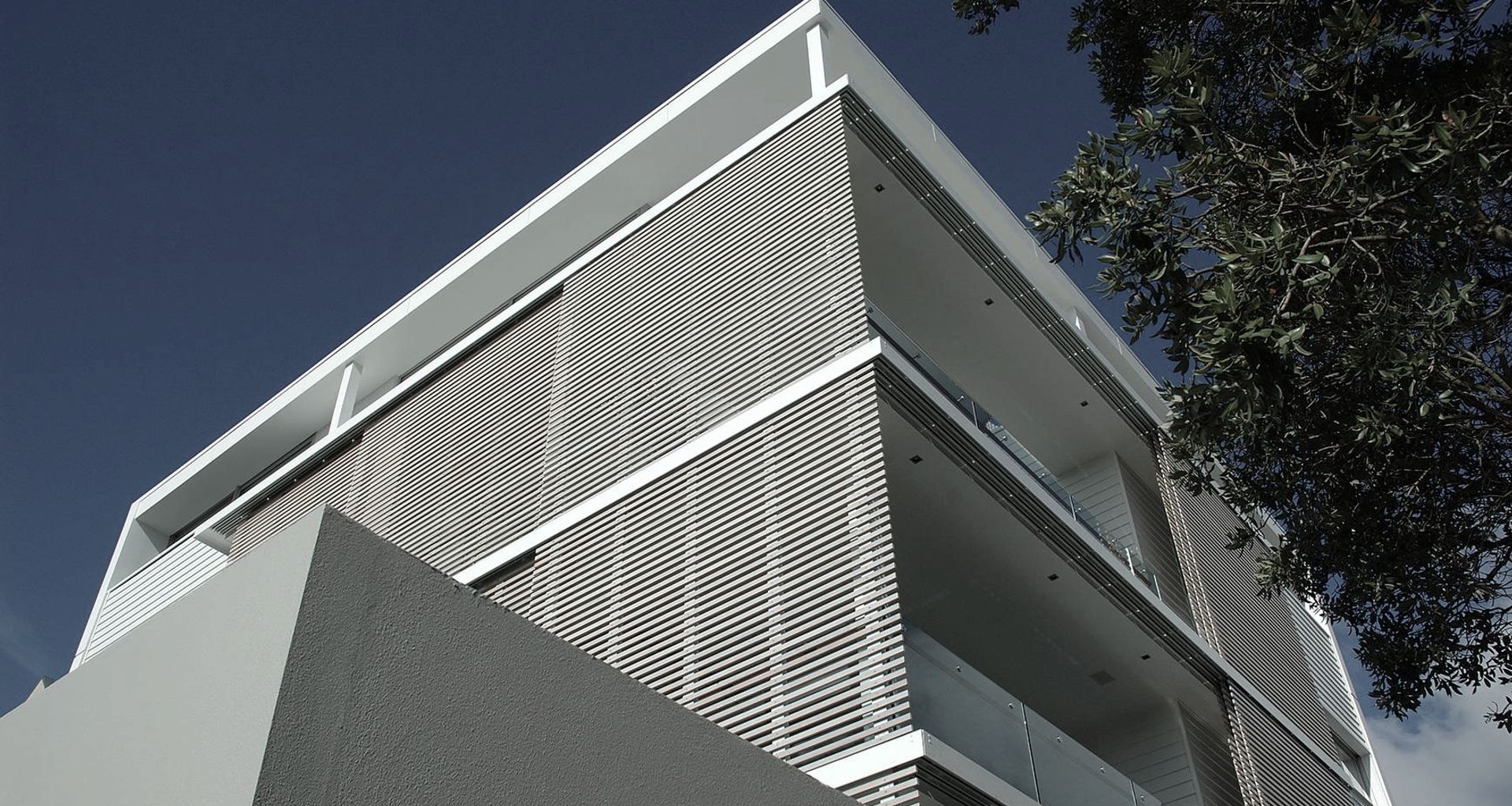 Alberon Apartments banner