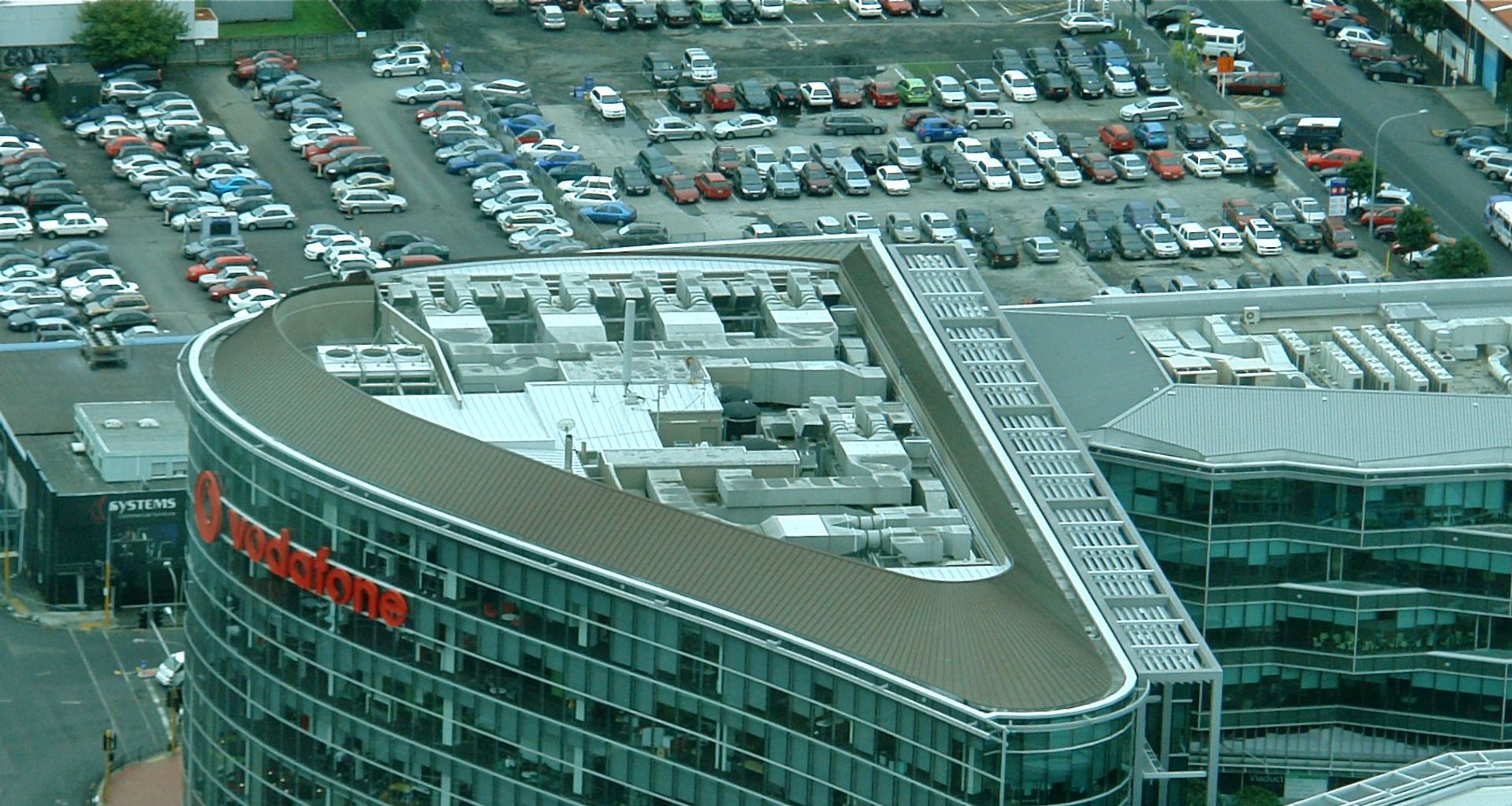 Vodafone Head Office - Smart Tray Custom Roofing banner