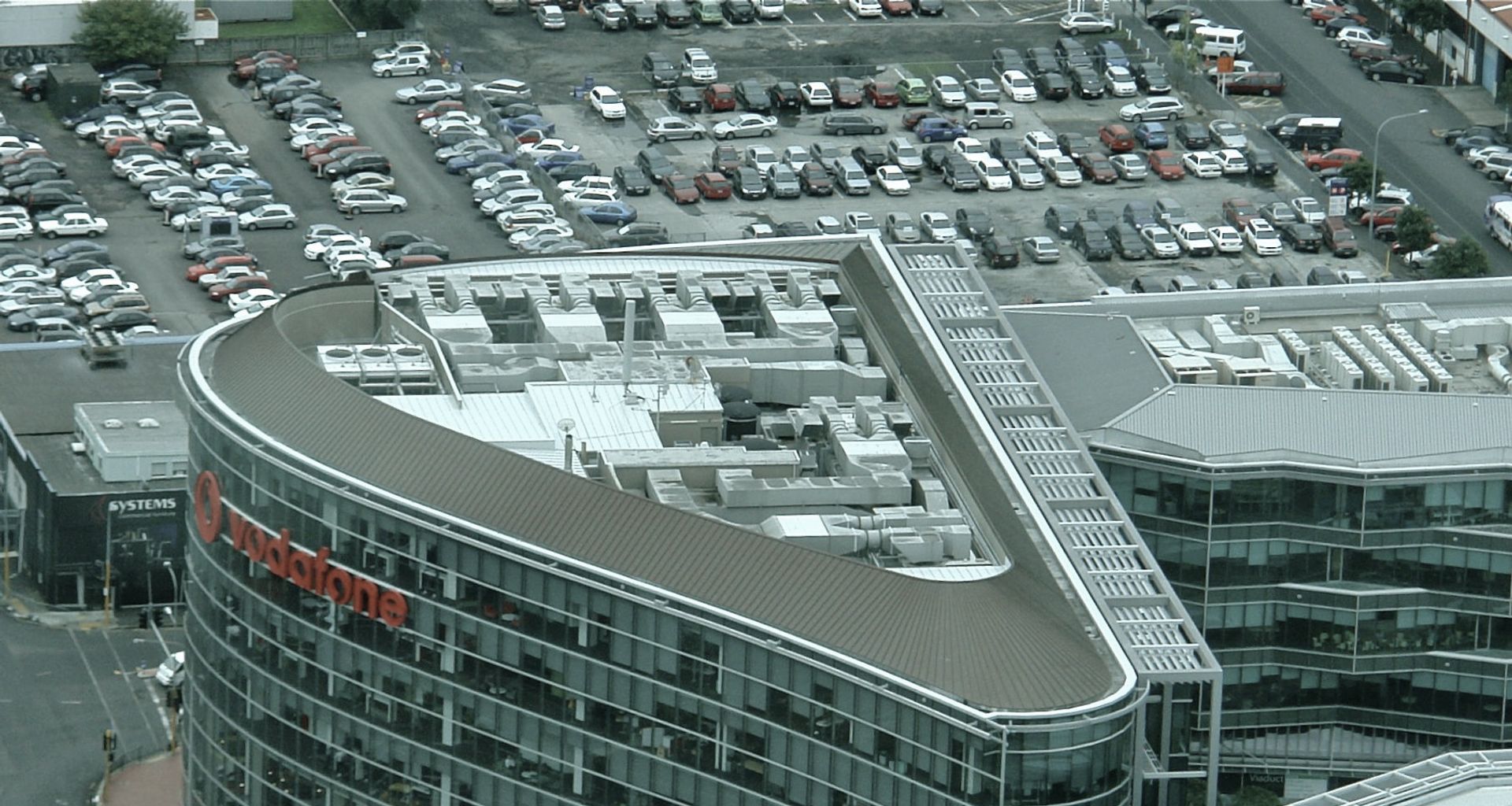 Vodafone Head Office - Smart Tray Custom Roofing banner