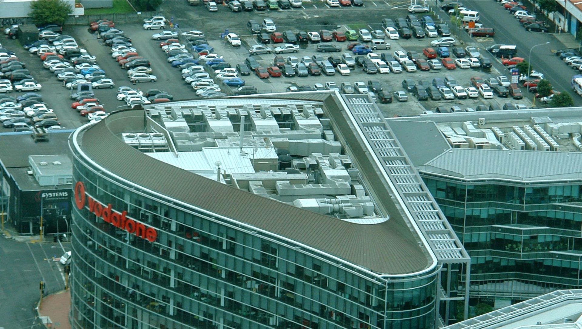 Vodafone Head Office - Smart Tray Custom Roofing banner