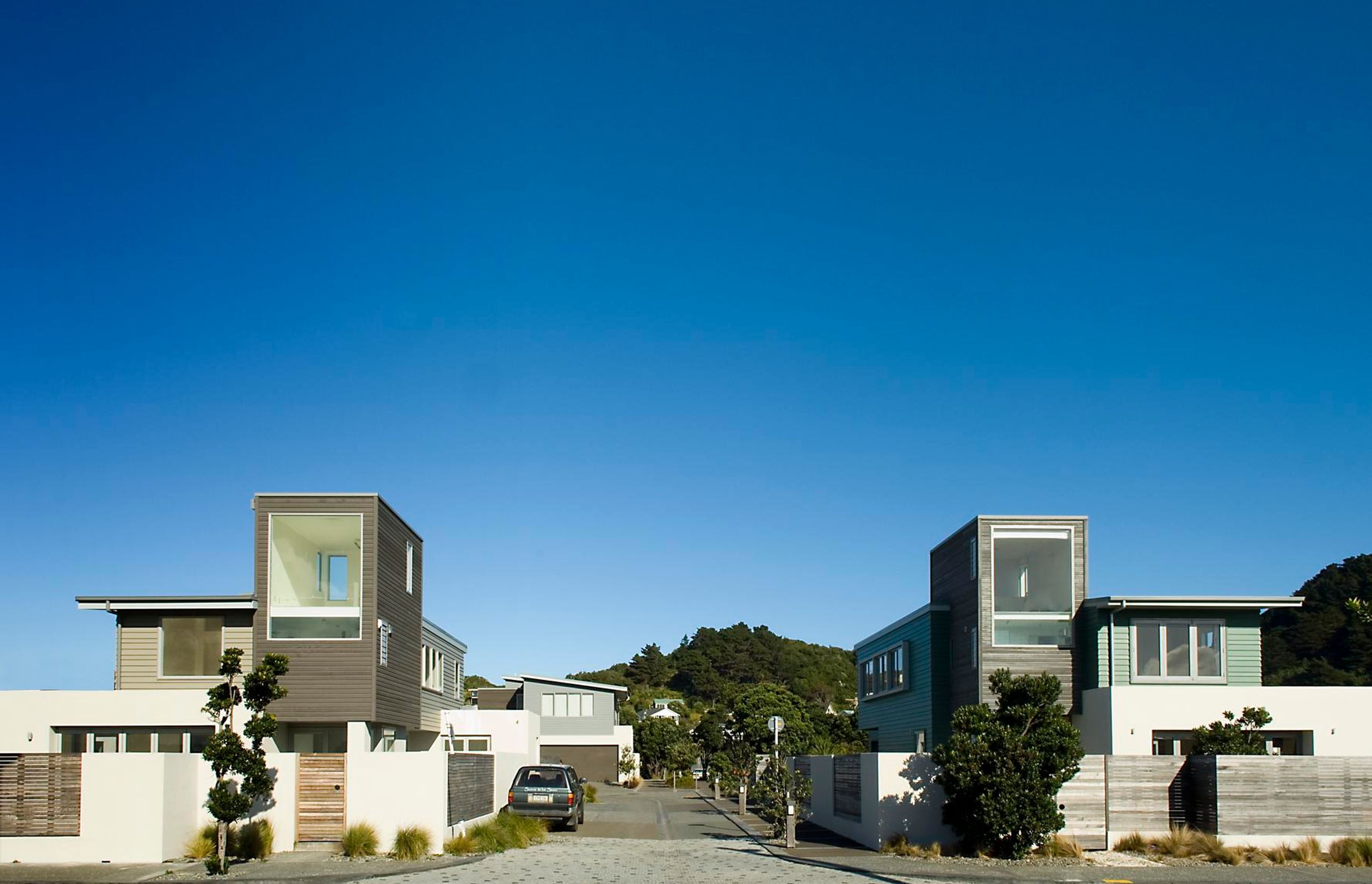 SEATOUN BEACH HOUSING