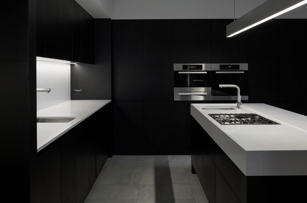 Black Barn Residence