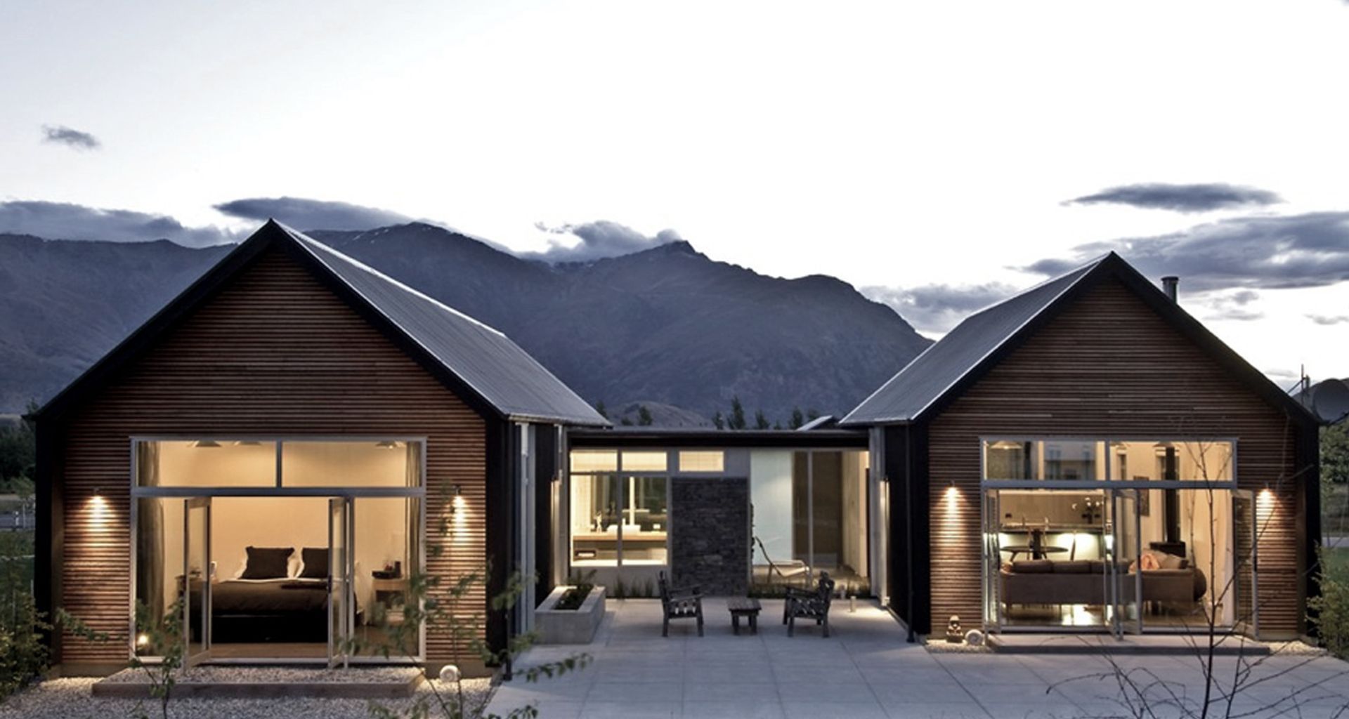 Essex Avenue House, Arrowtown banner