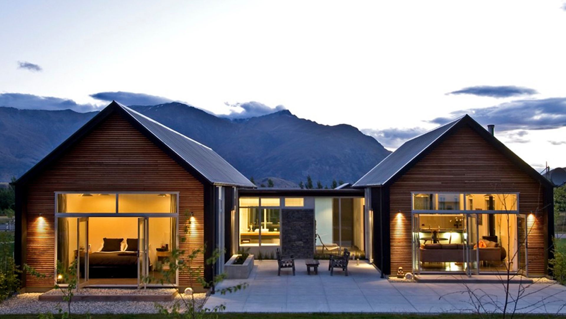 Essex Avenue House, Arrowtown banner