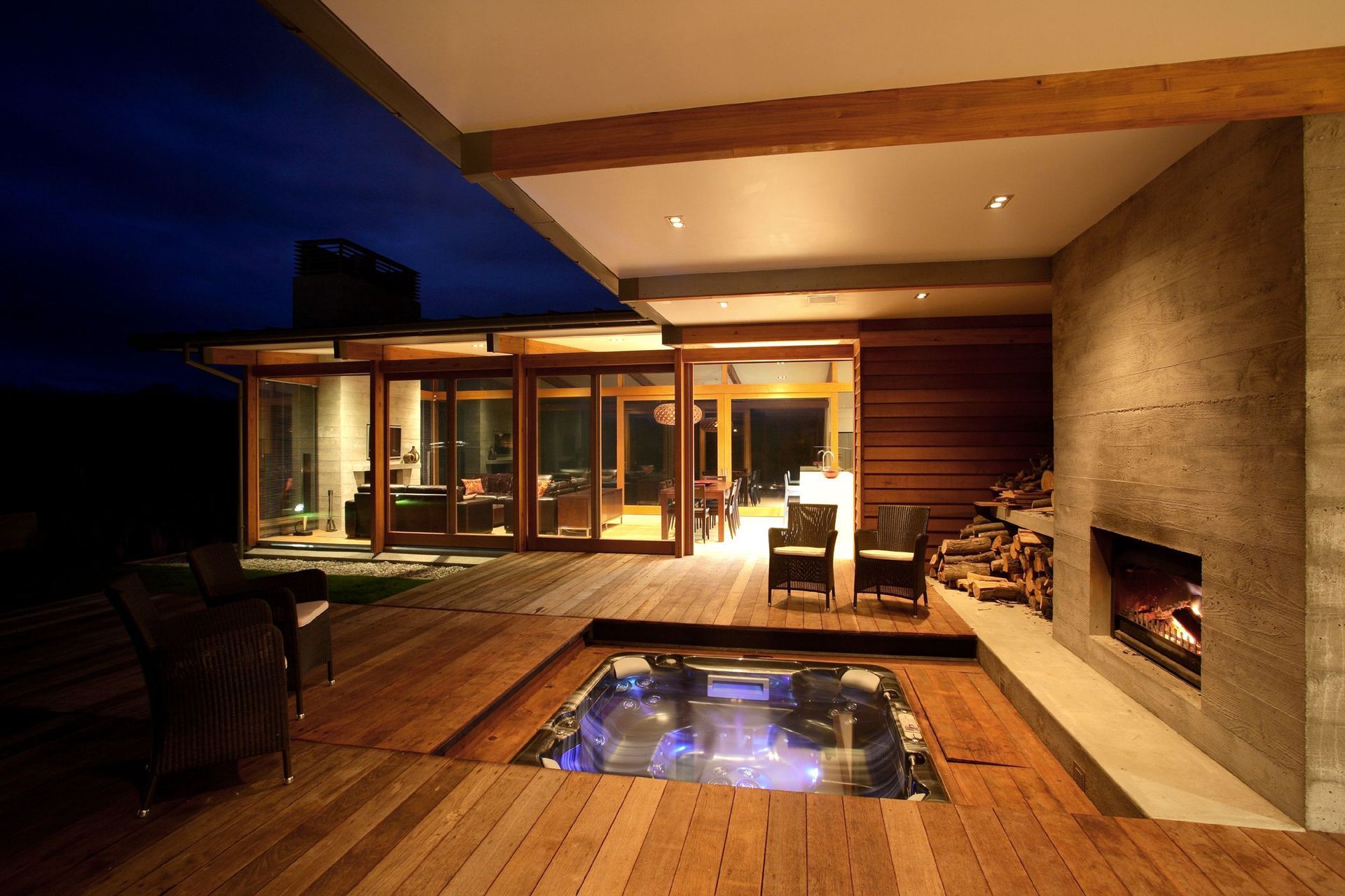 Clutha River House, Albert Town