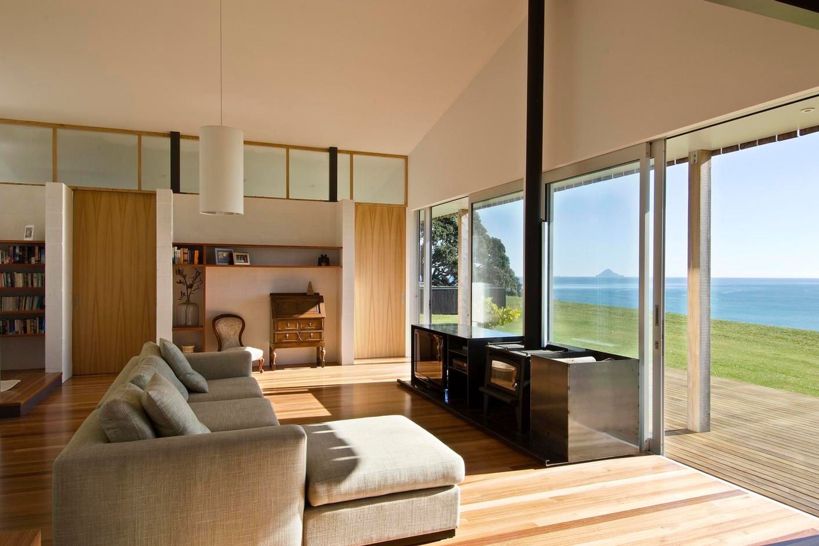 COASTAL HOUSE