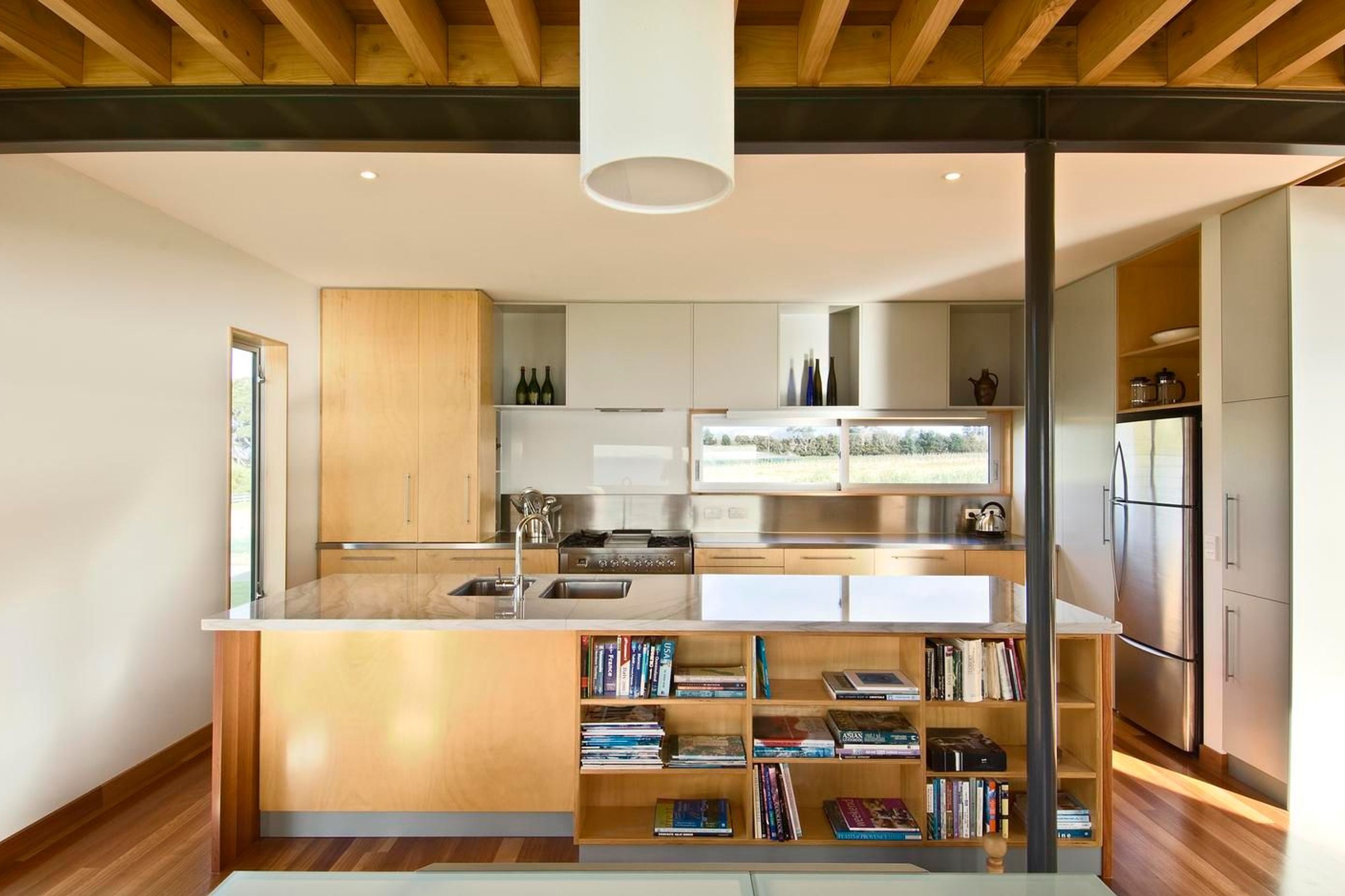 COASTAL HOUSE