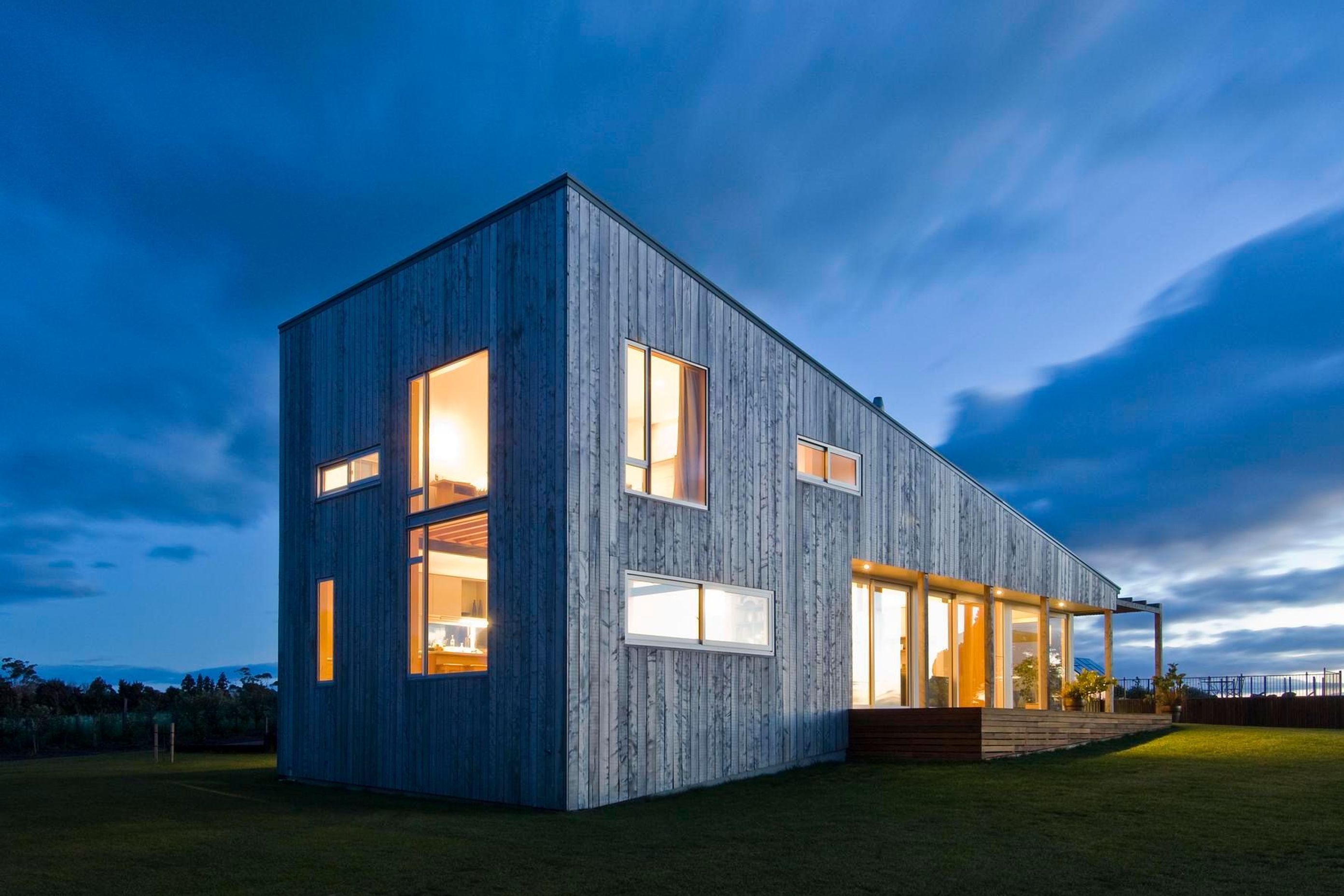 COASTAL HOUSE