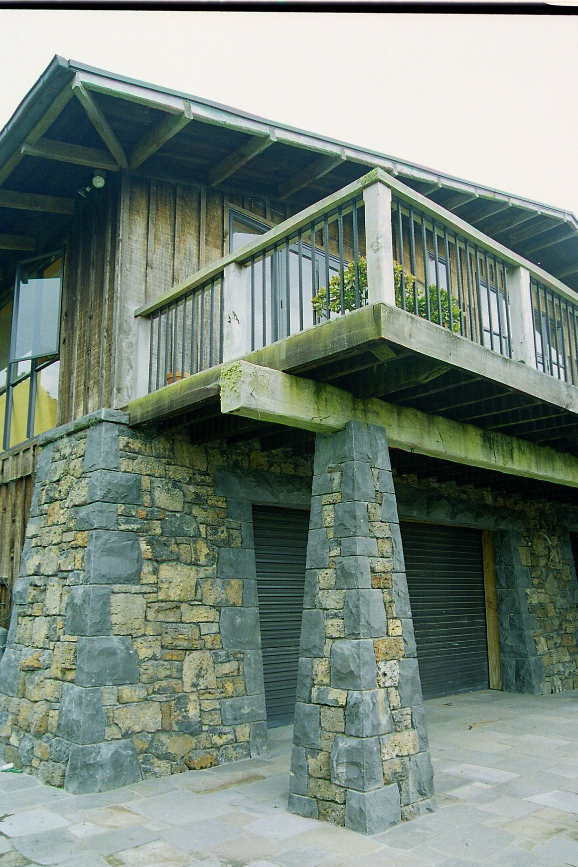 Stone Columns & Pillars
