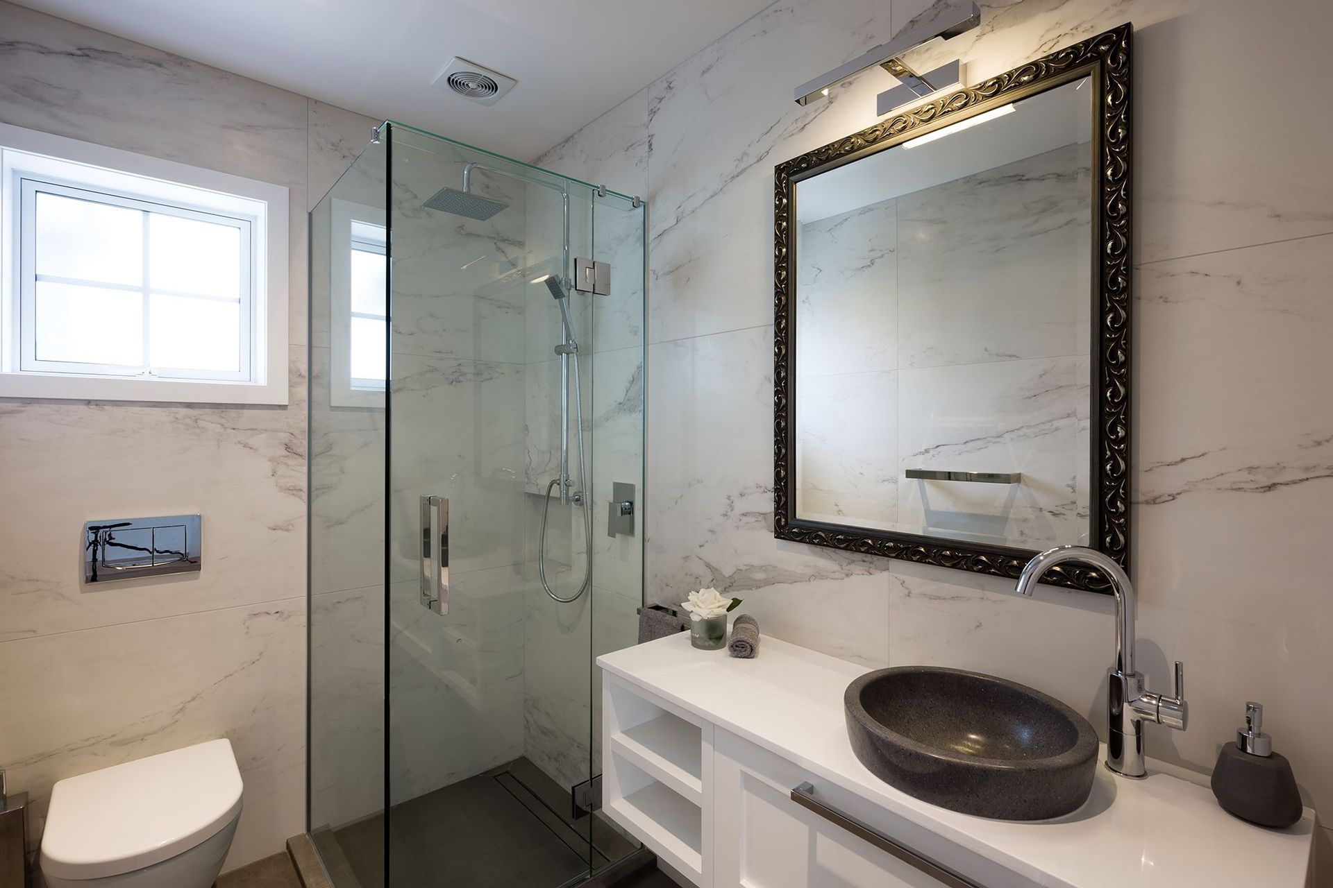 Contemporary yet Traditional