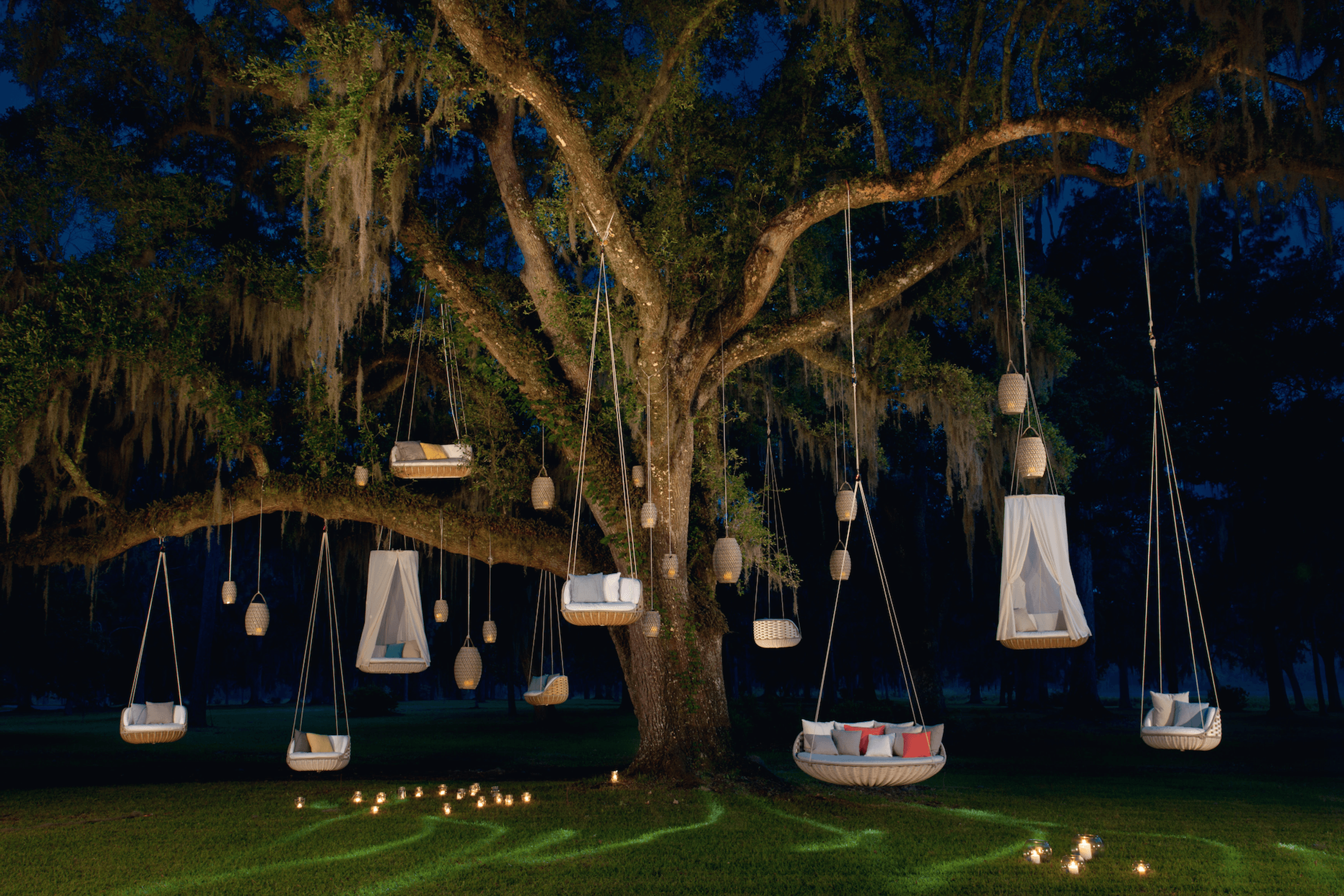 Swingrest Outdoor Hanging Lounger by Dedon