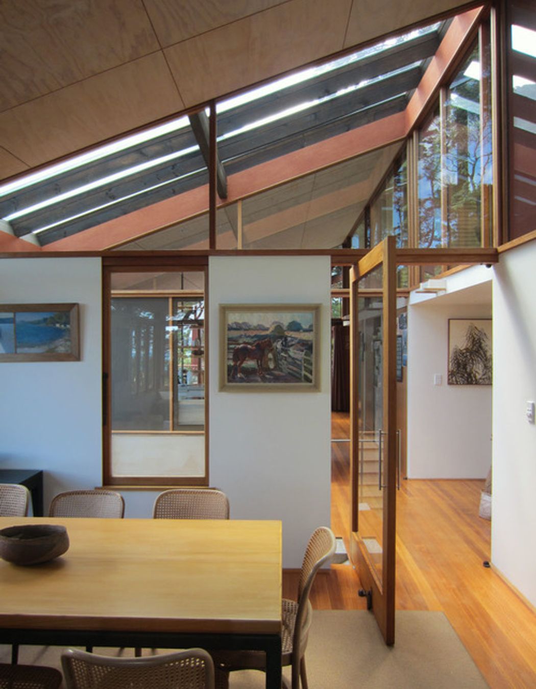 EASTBOURNE HOUSE 1999