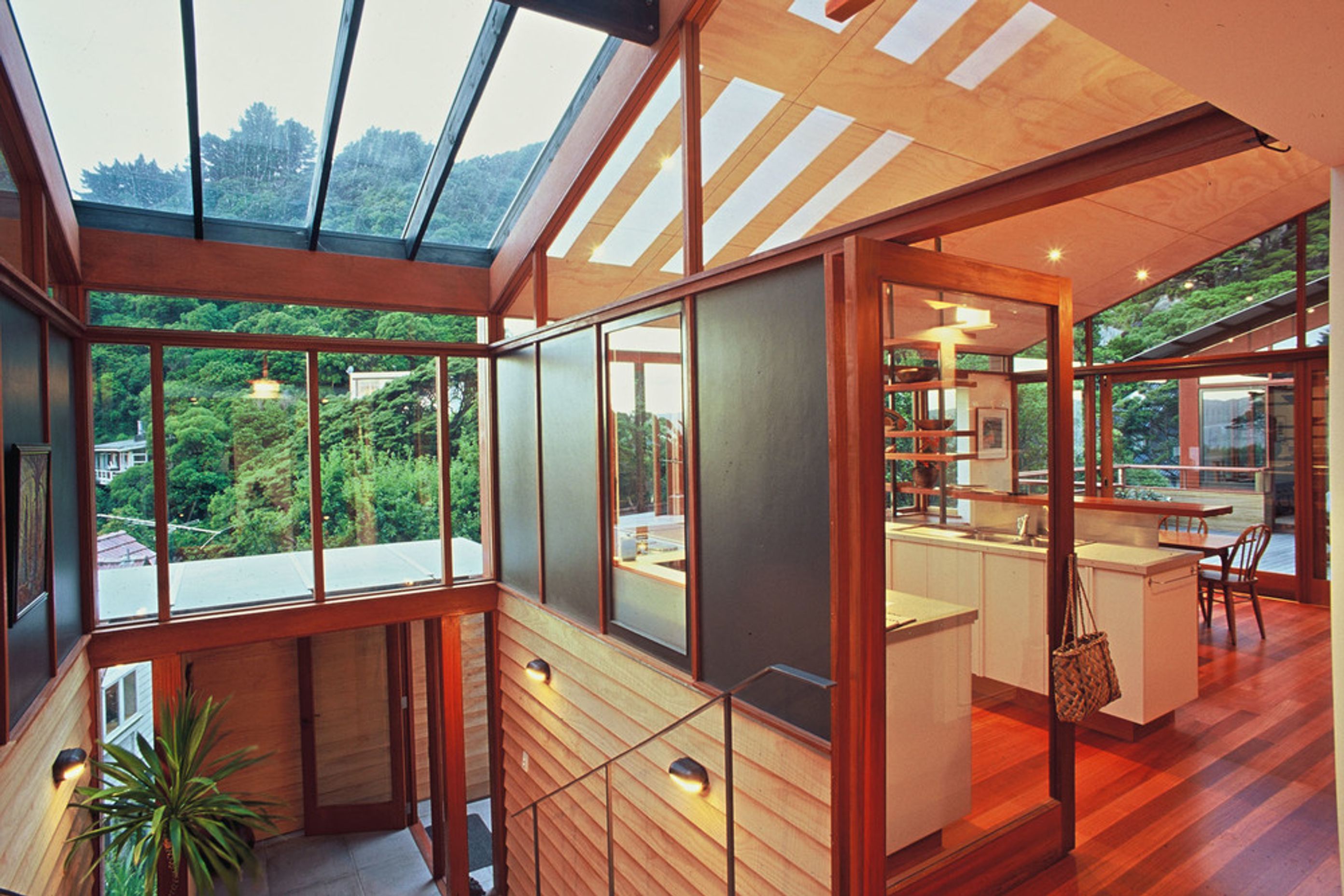 EASTBOURNE HOUSE 1999