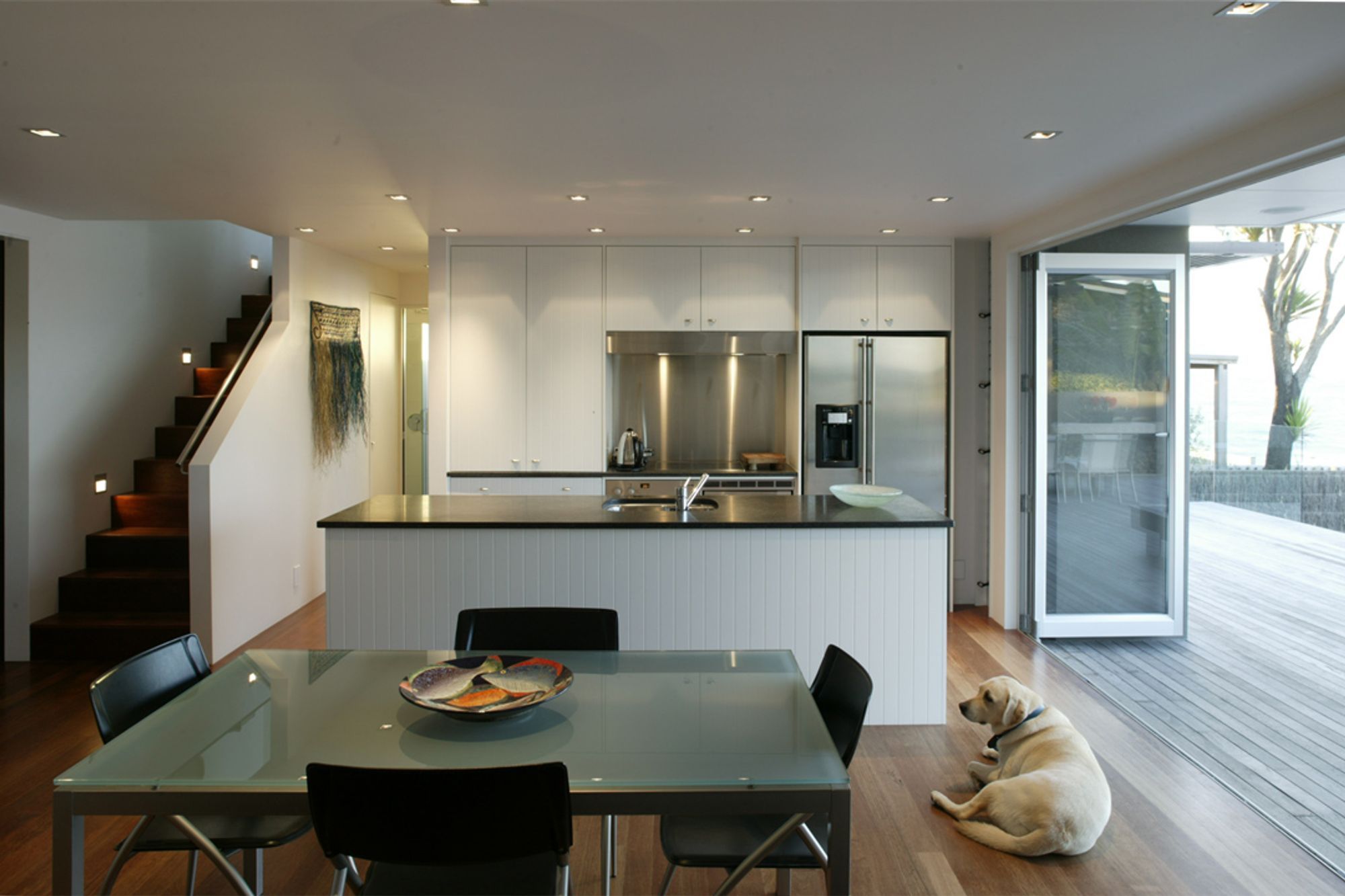 Raglan House