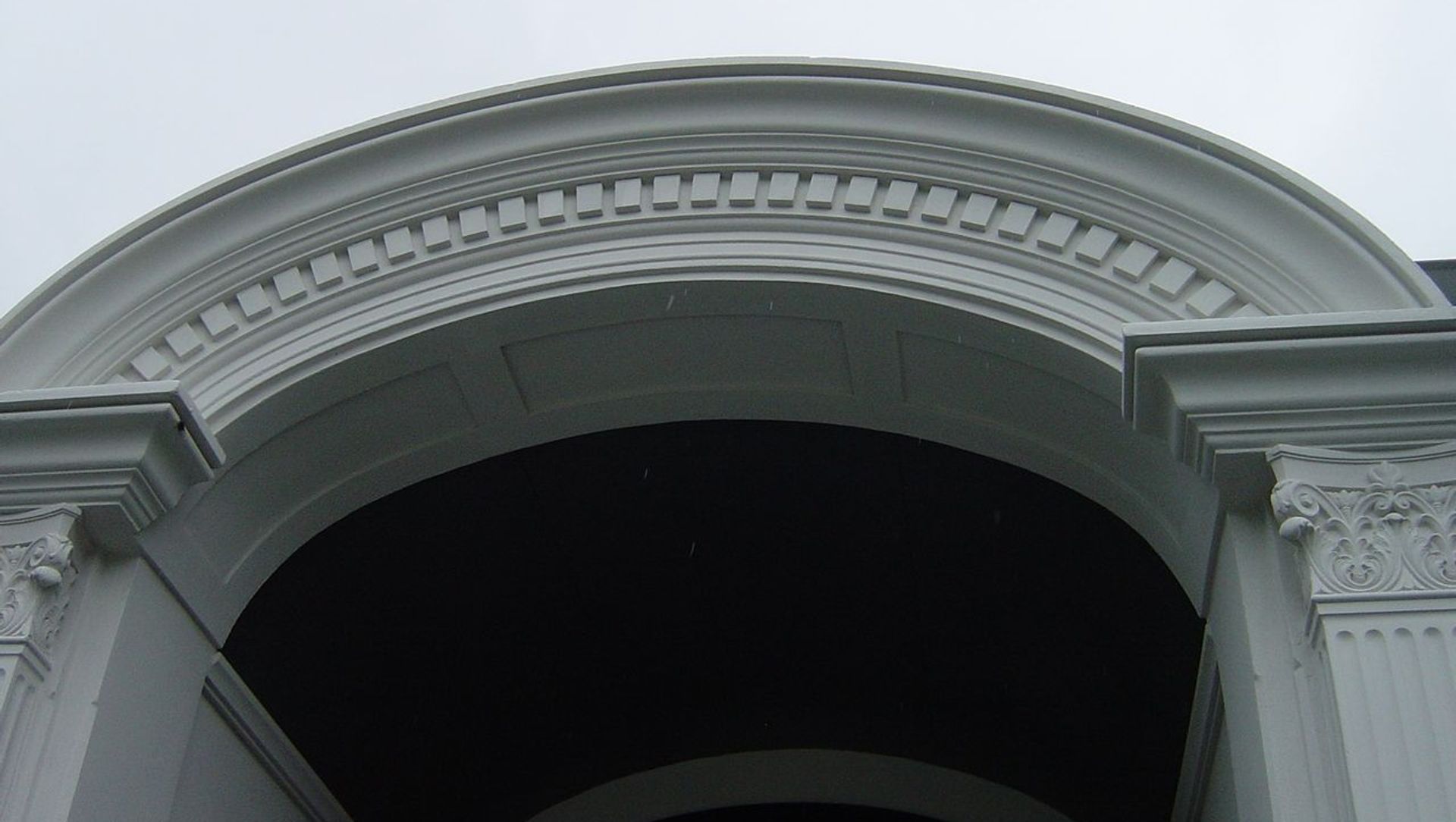 Entrance With Cornice Moulding banner