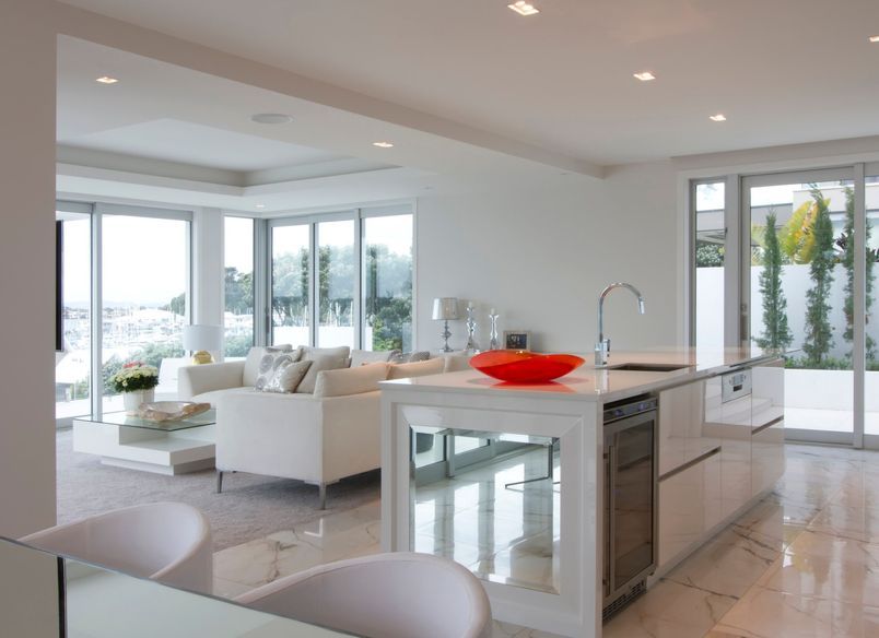 Compass Point Way, Half Moon Bay
