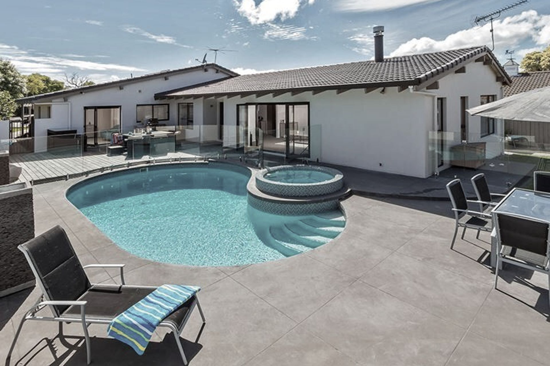 Half Moon Bay Pool & Spa Revamp