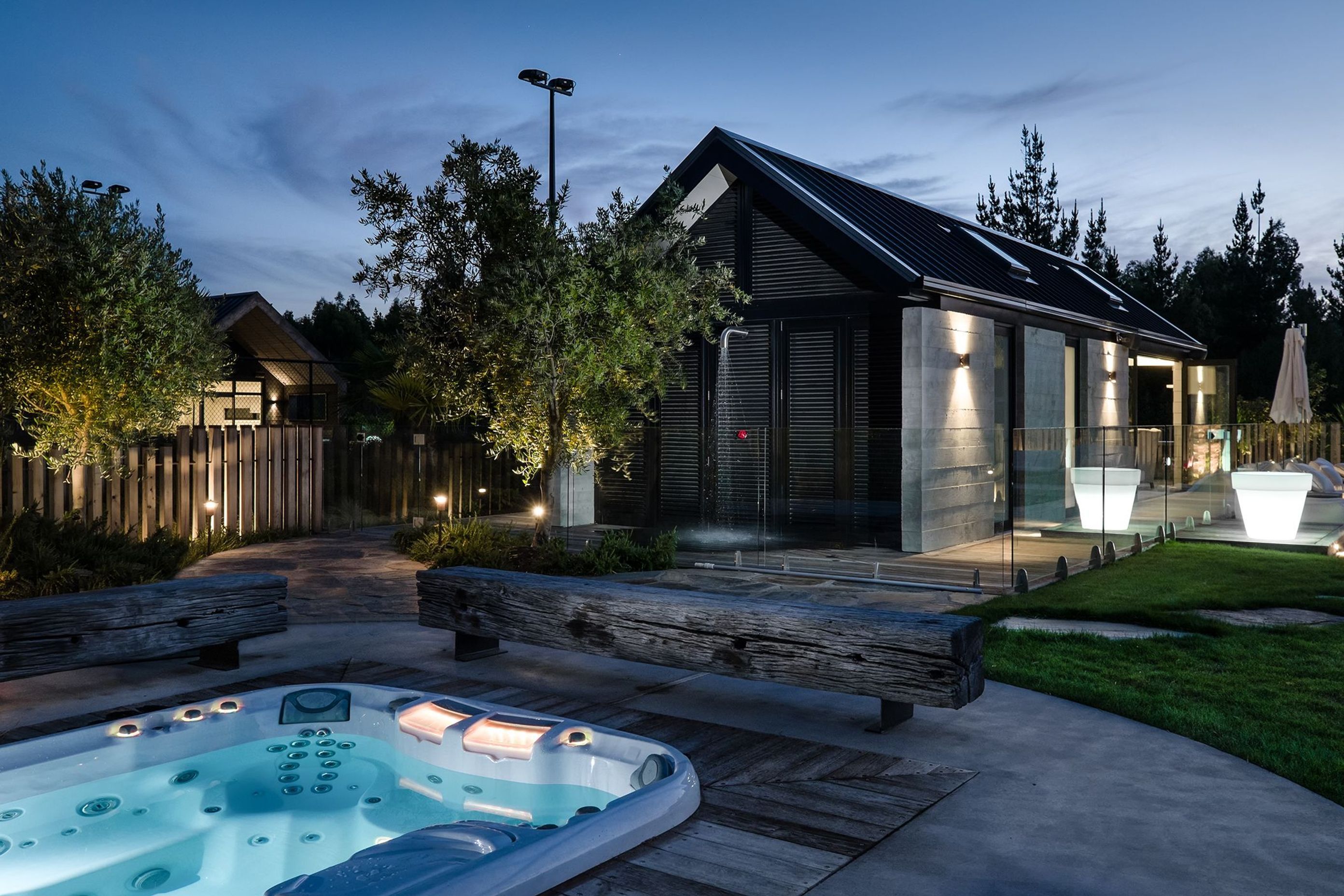 Hawea Pool Cabana