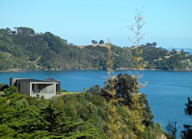Headland House Onetangi Beach