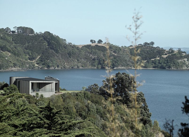 Headland House Onetangi Beach