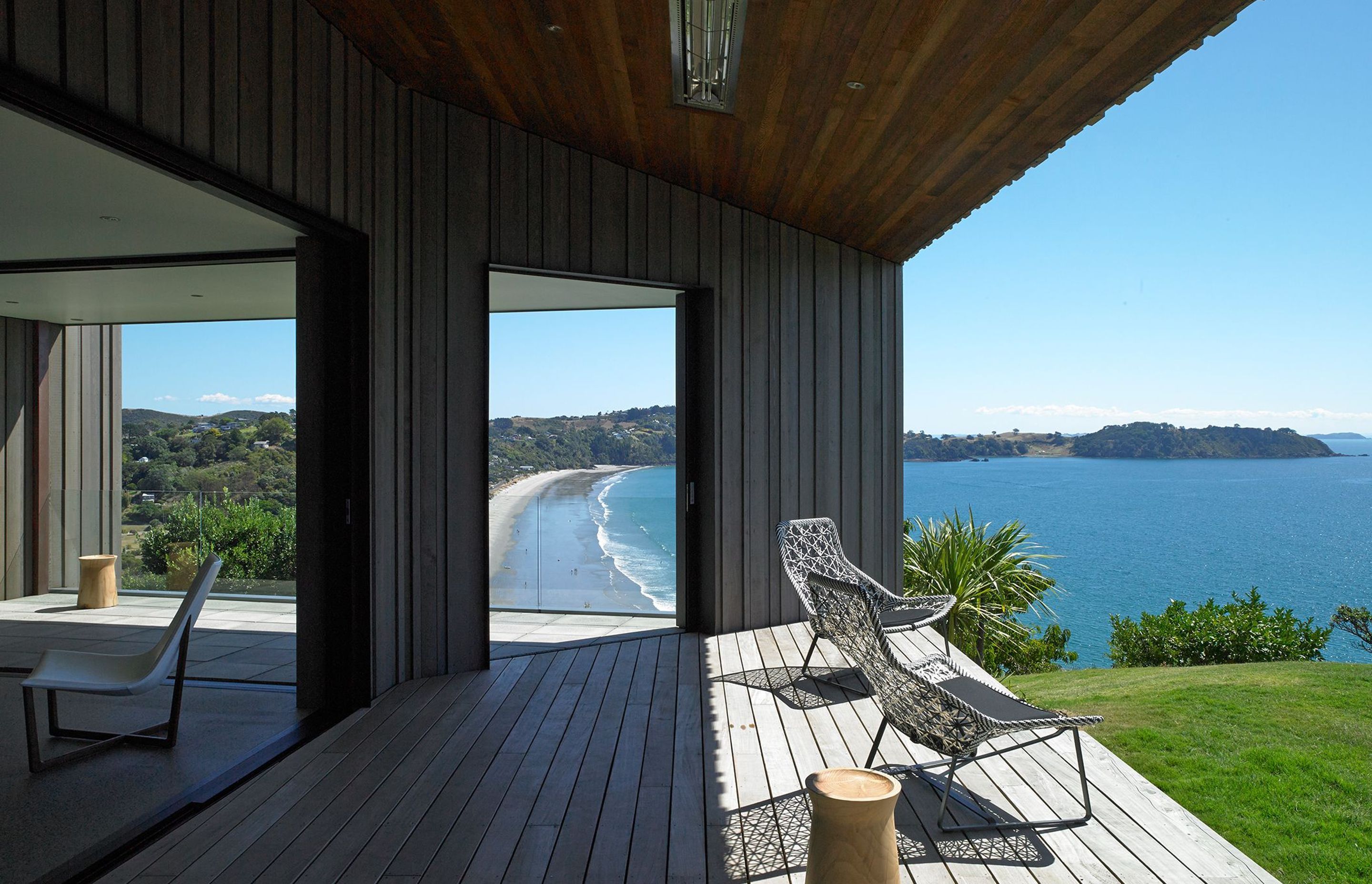 Headland House Onetangi Beach