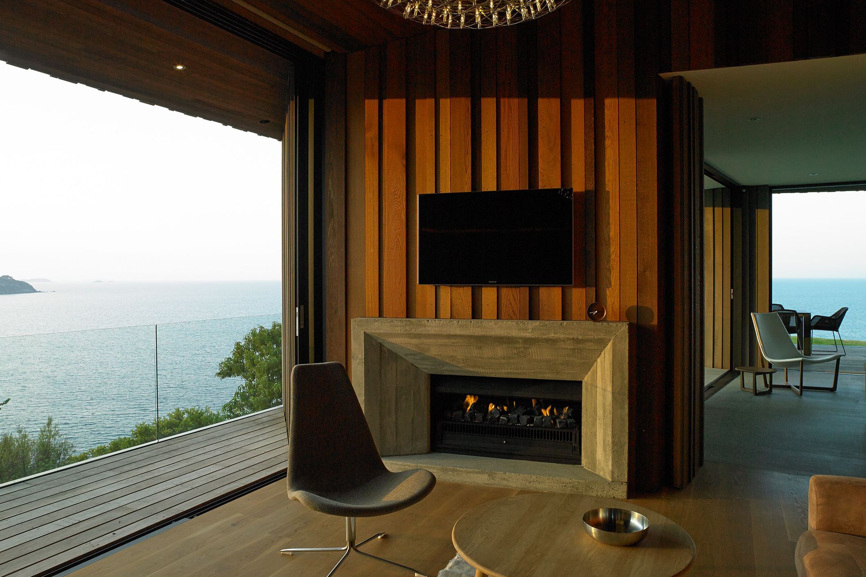 Headland House Onetangi Beach