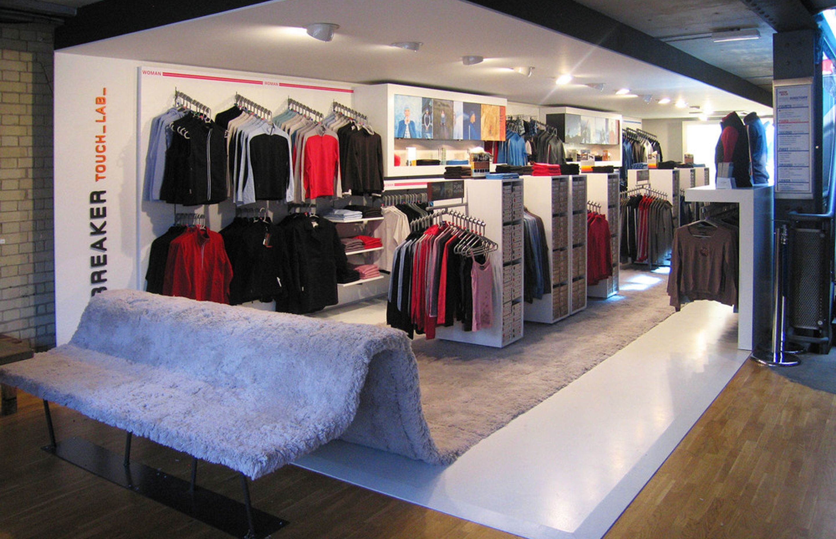 ICEBREAKER RETAIL 2005